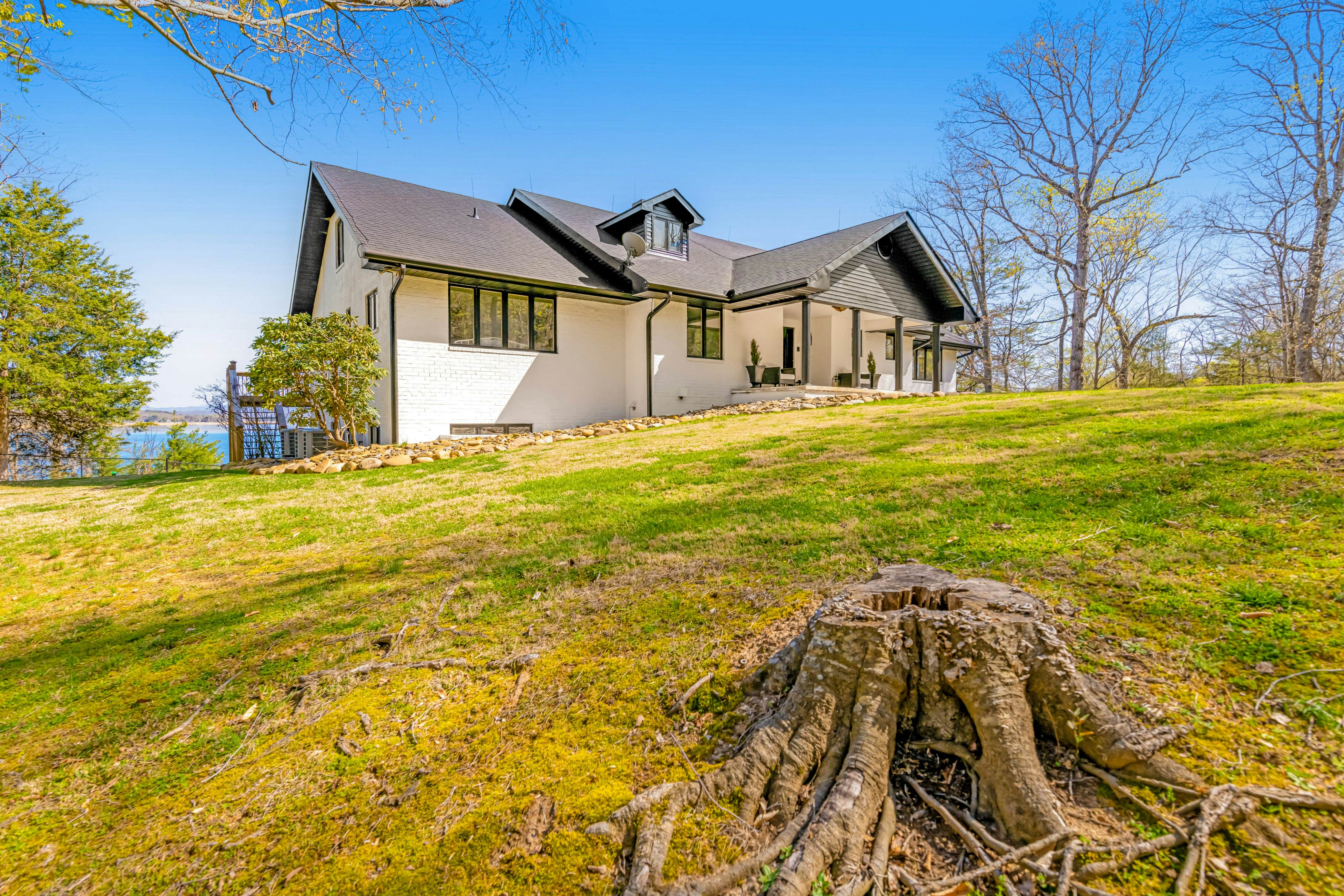 Mossy Point 6 BD Dandridge, TN Vacation Rental Vacasa