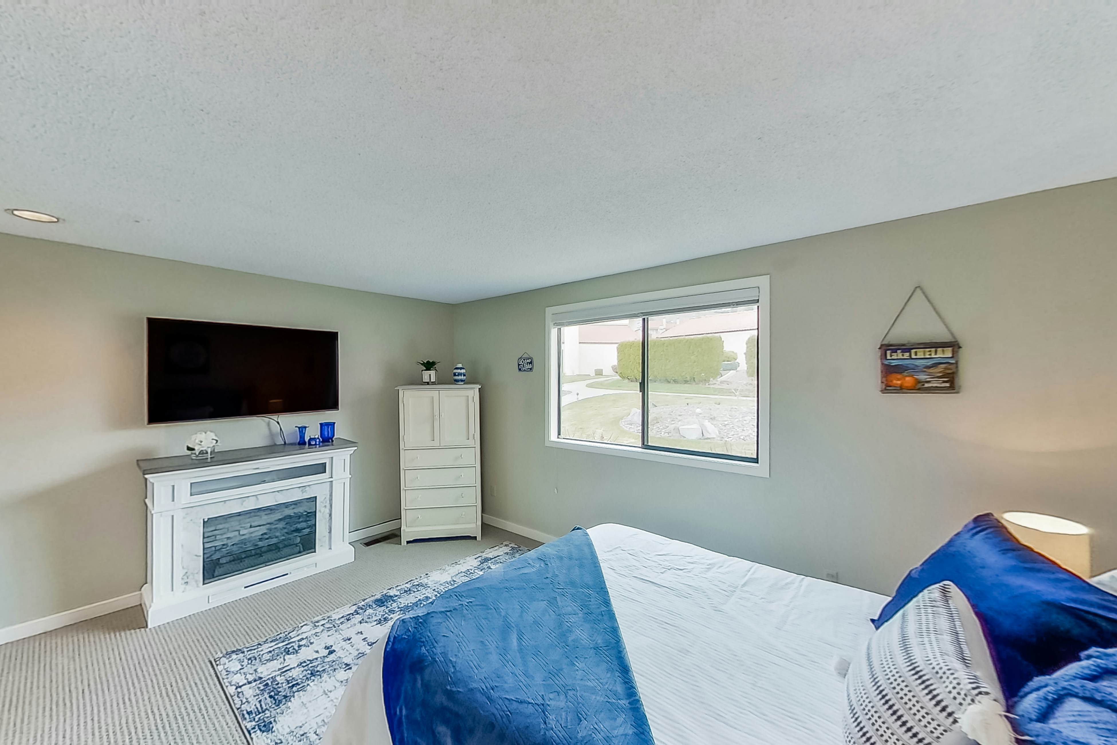 Lake Chelan Shores - Water's Edge Escape #2-2