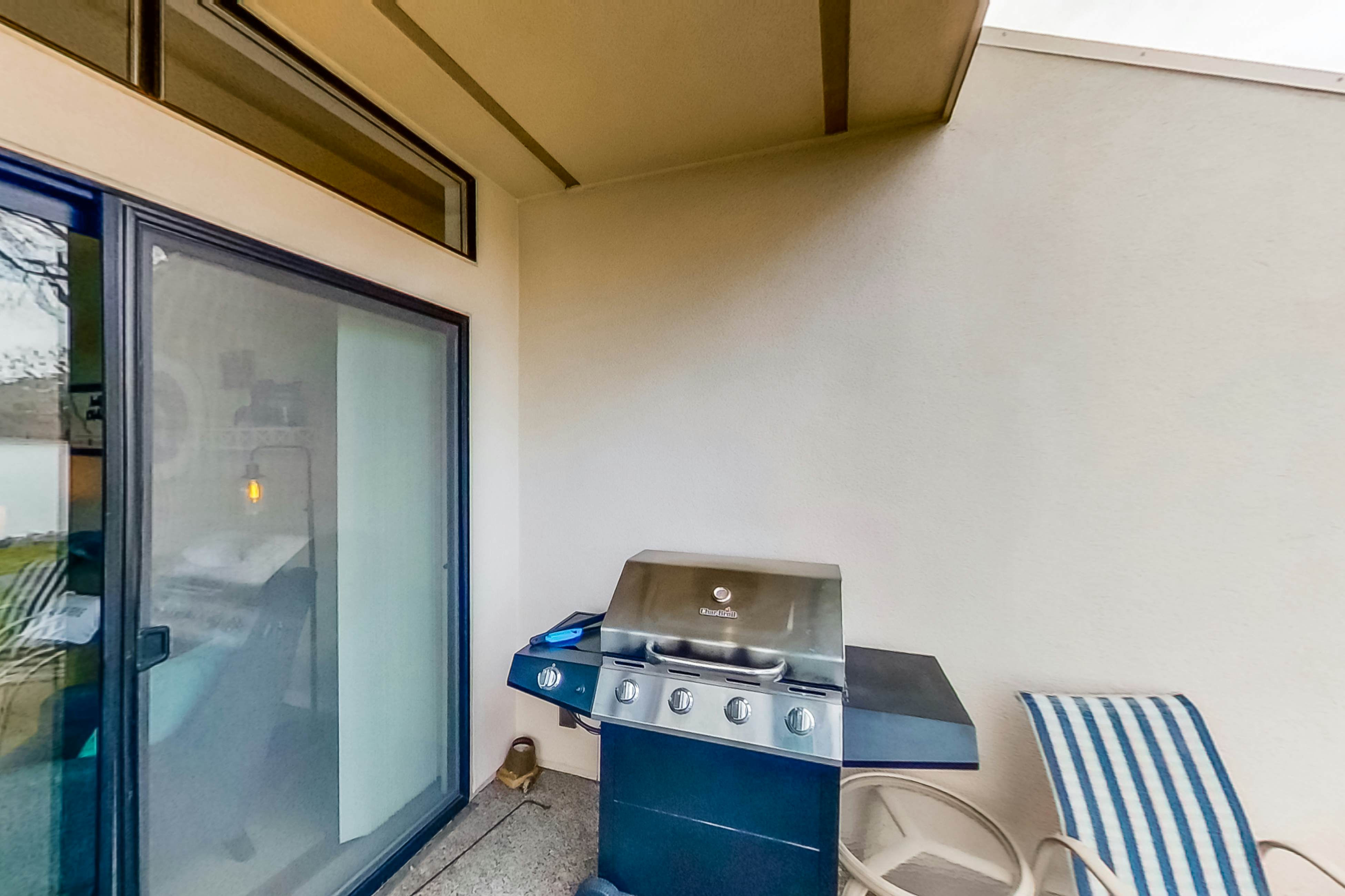 Lake Chelan Shores - Water's Edge Escape #2-2