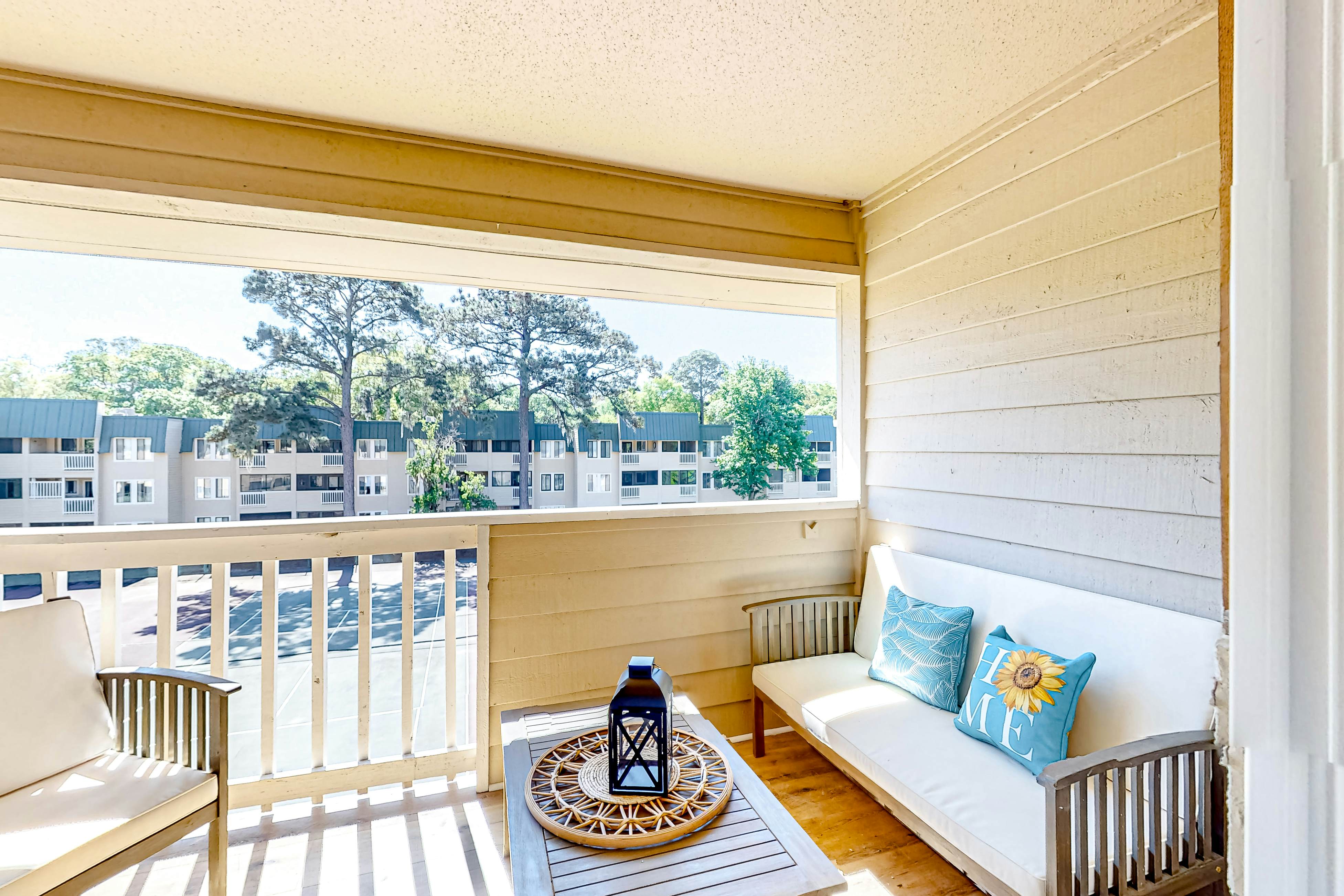 Spa On Port Royal Sound 3322