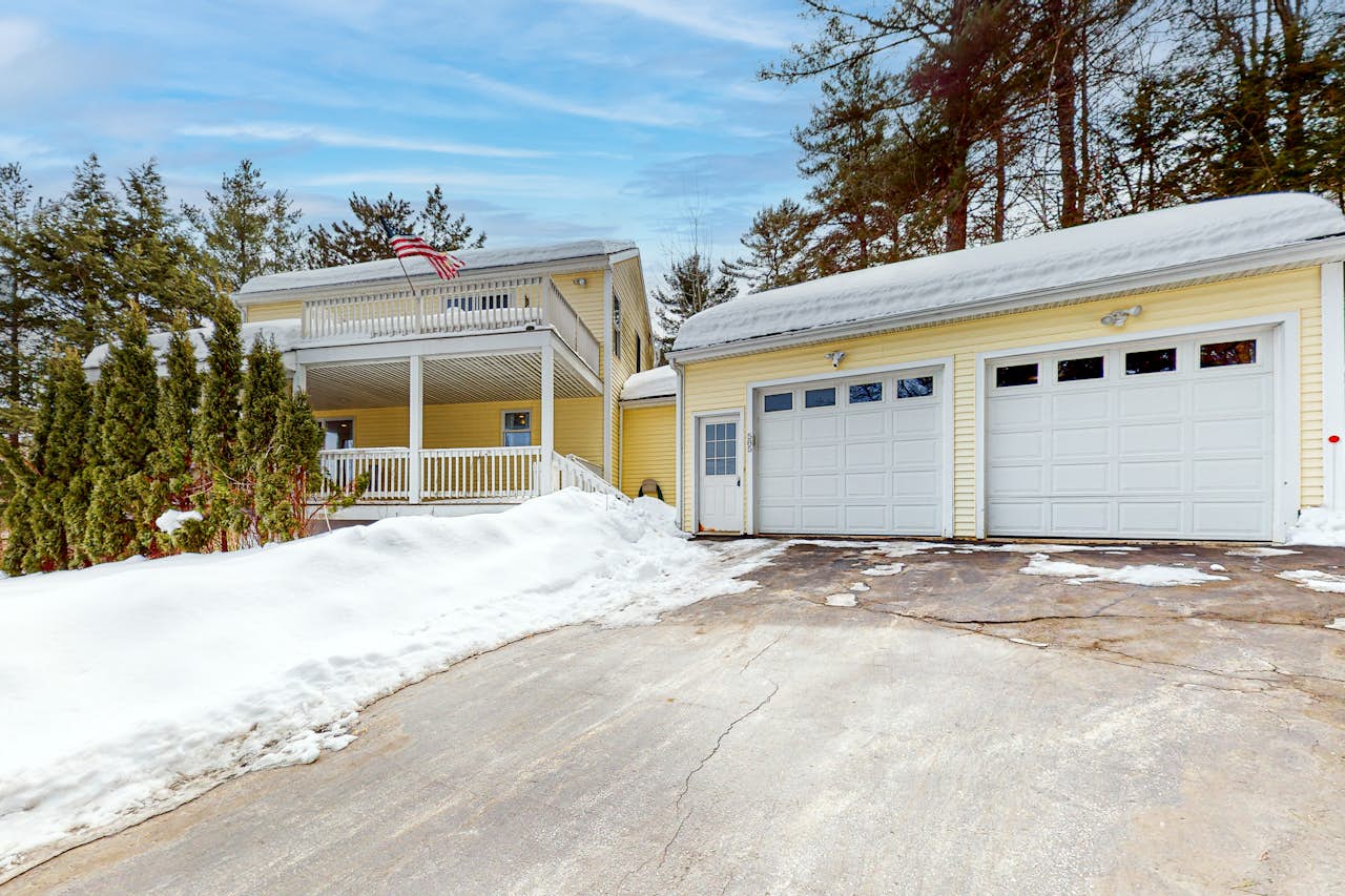 Cherry Valley Retreat 3 BD Gilford, NH Vacation Rental Vacasa