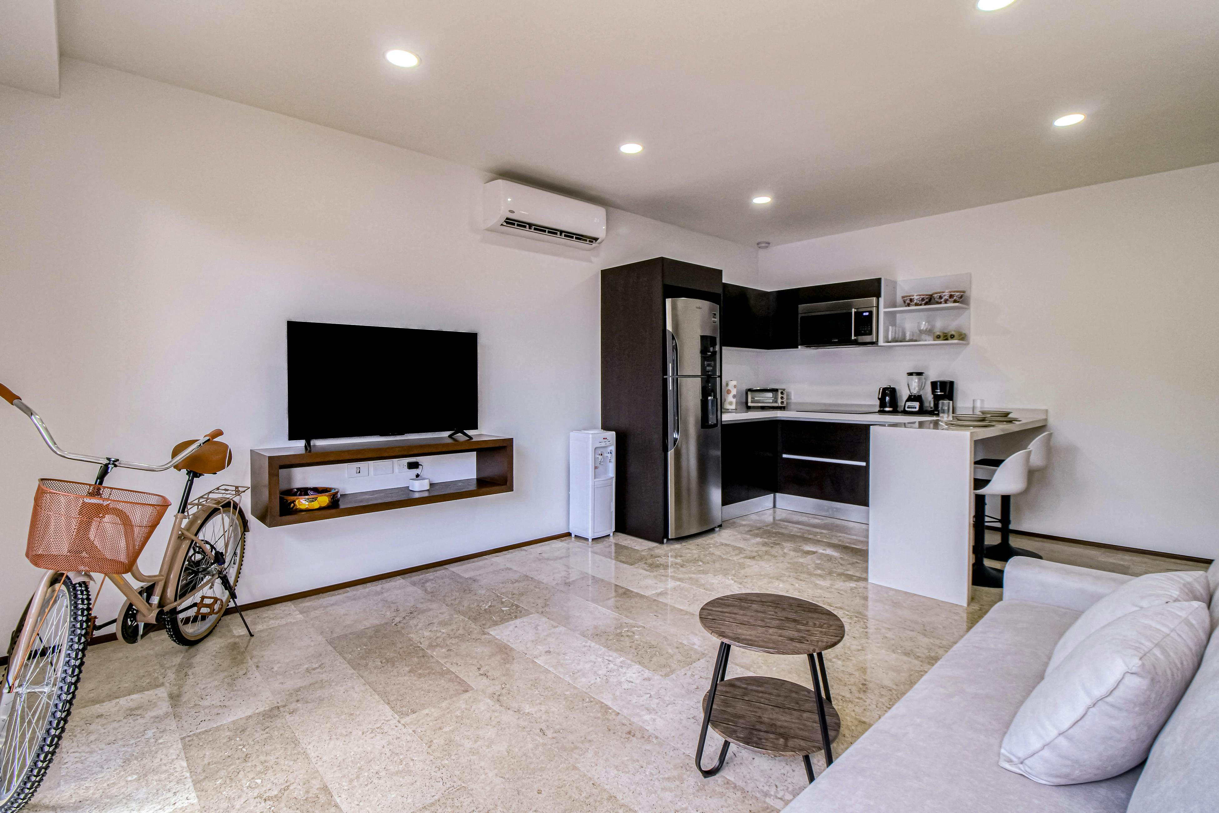 Menesse Tulum B104 at Av Coba