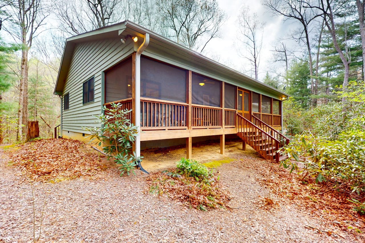 Raven's Respite 3 BD Saluda, NC Vacation Rental Vacasa