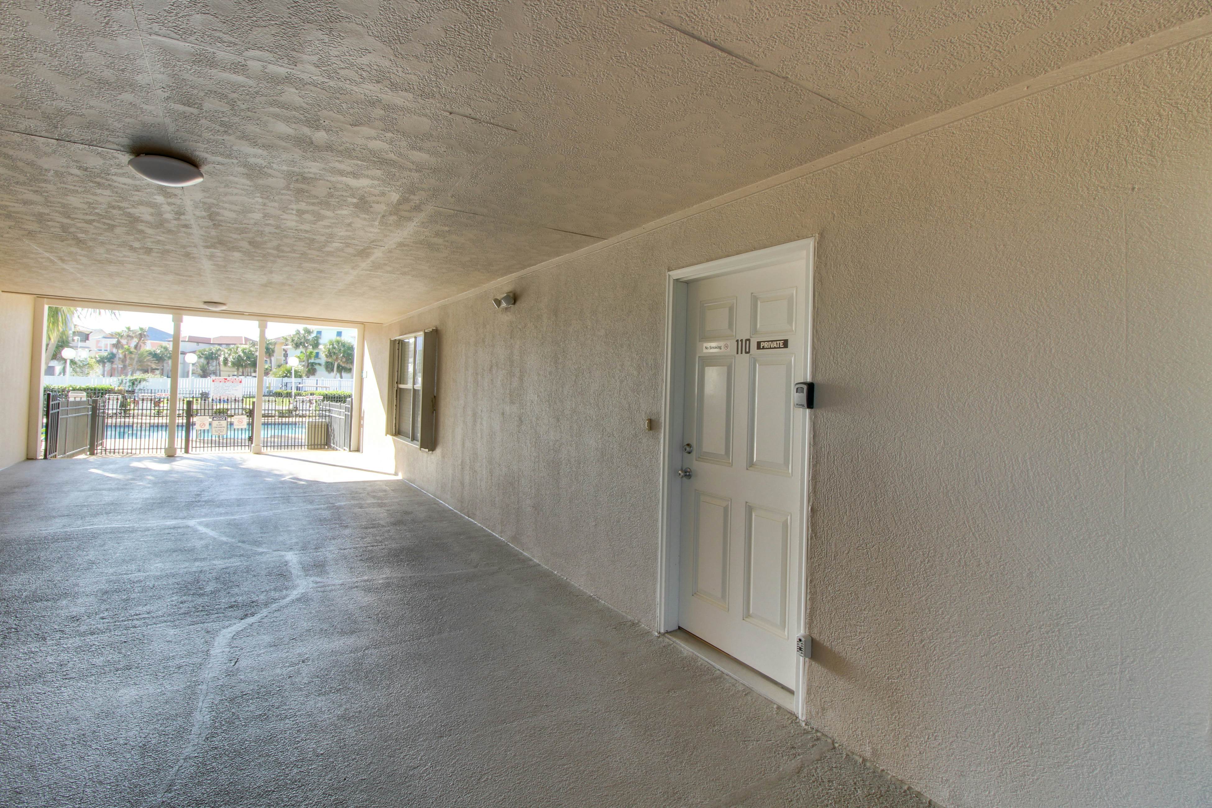 Grand Caribbean East & West, E212