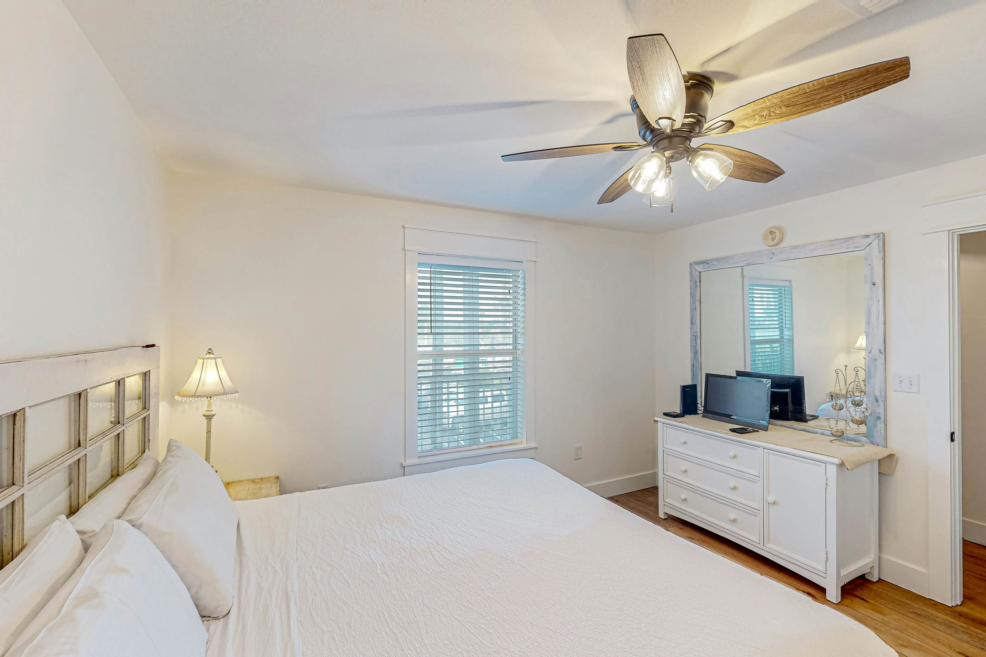 Grand Caribbean East & West, E212