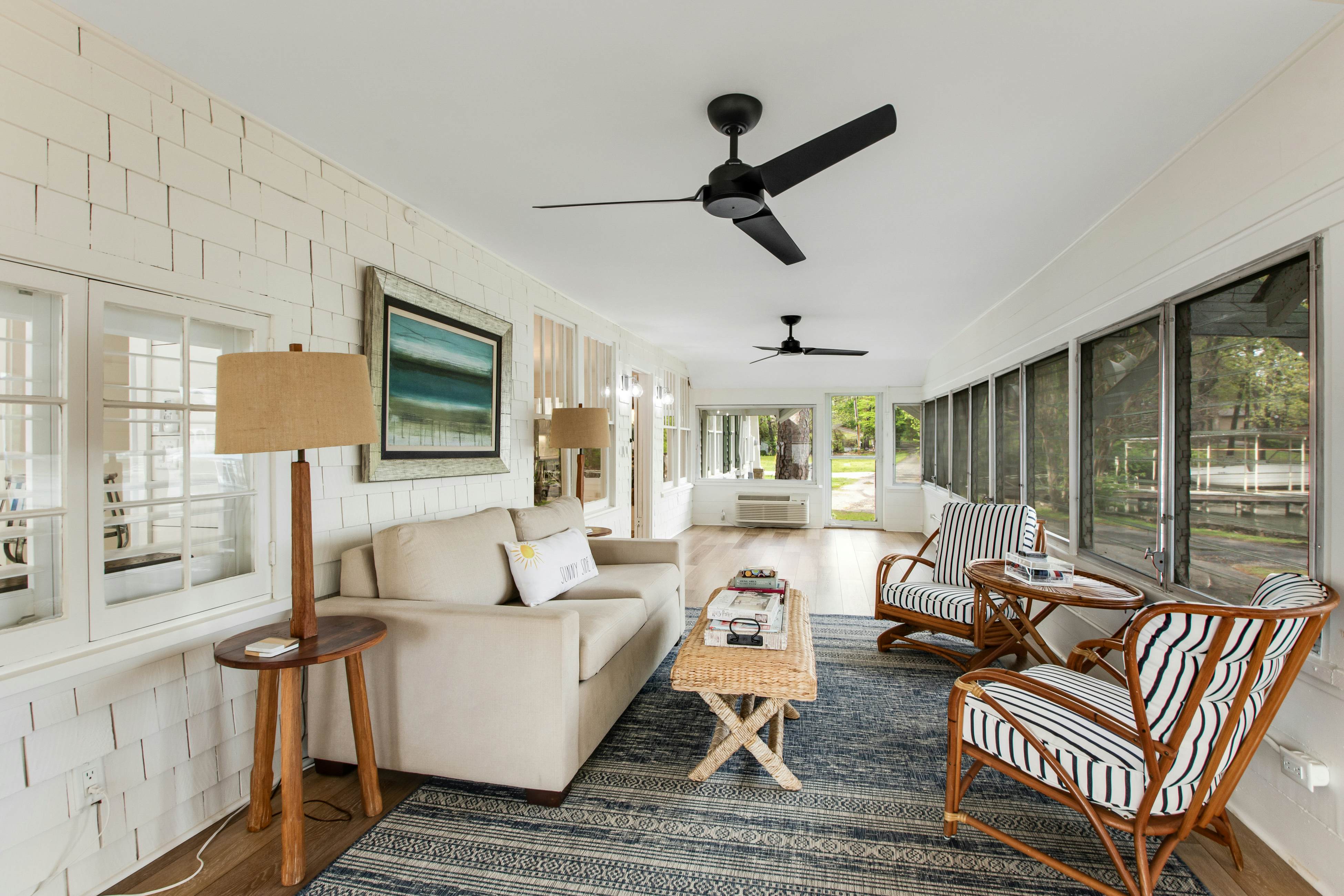 The Magnolia White House