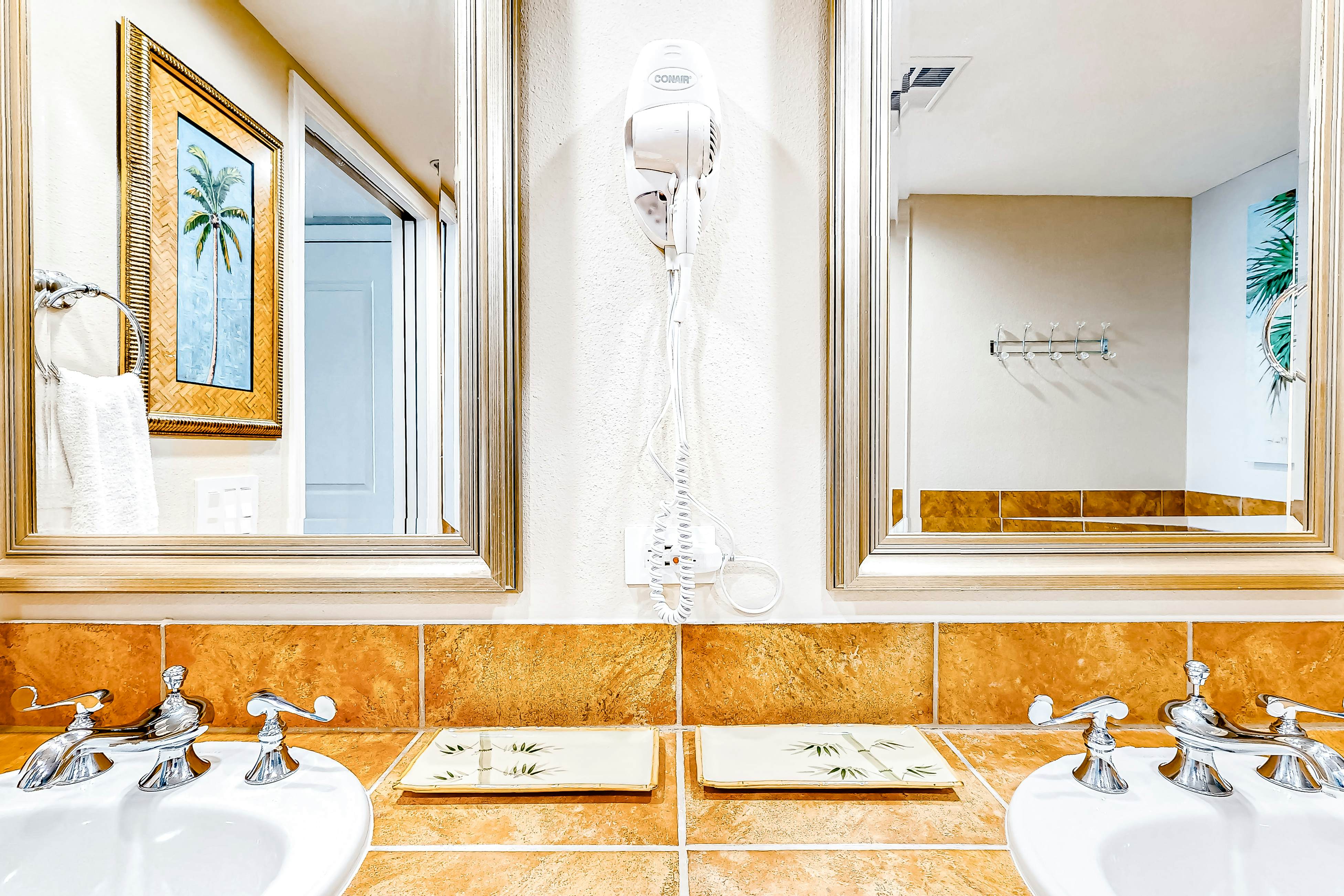 Portofino Island Resort & Spa Tower 4-2009