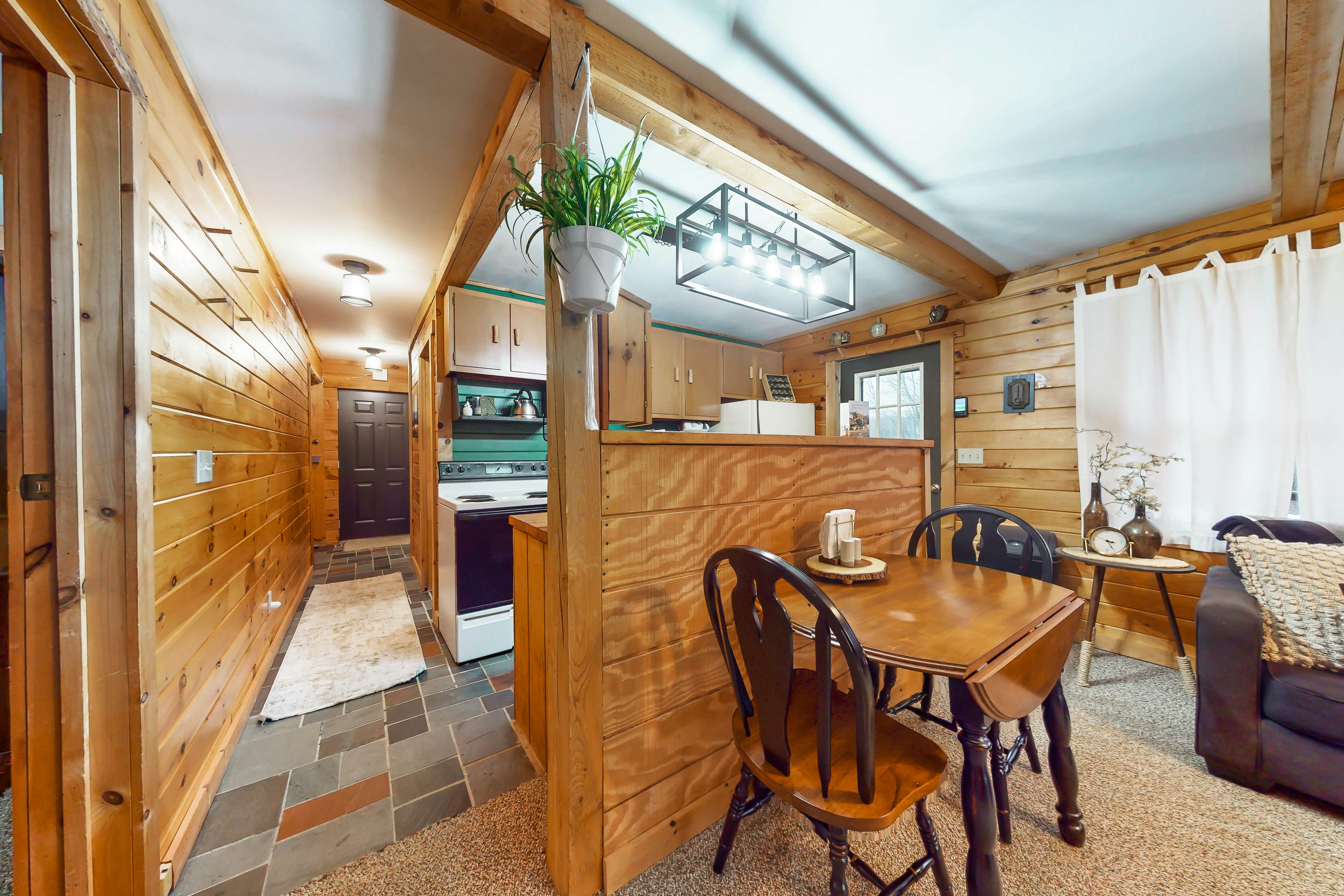 McKenzie Highlands 2 BD Watkins Glen, NY Vacation Rental Vacasa