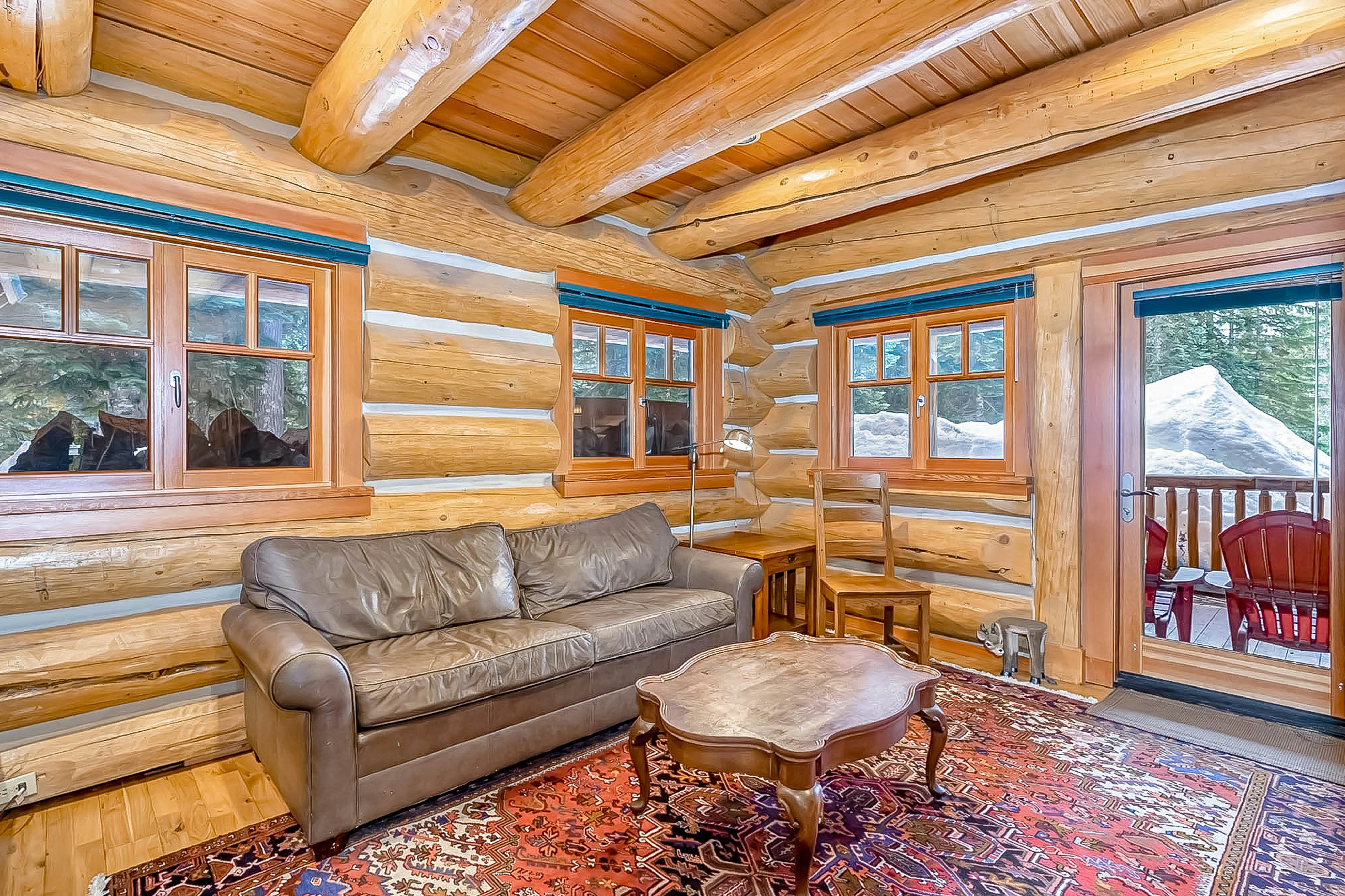 Seattle Mountain Home 4 BD Snoqualmie Pass, WA Vacation Rental Vacasa