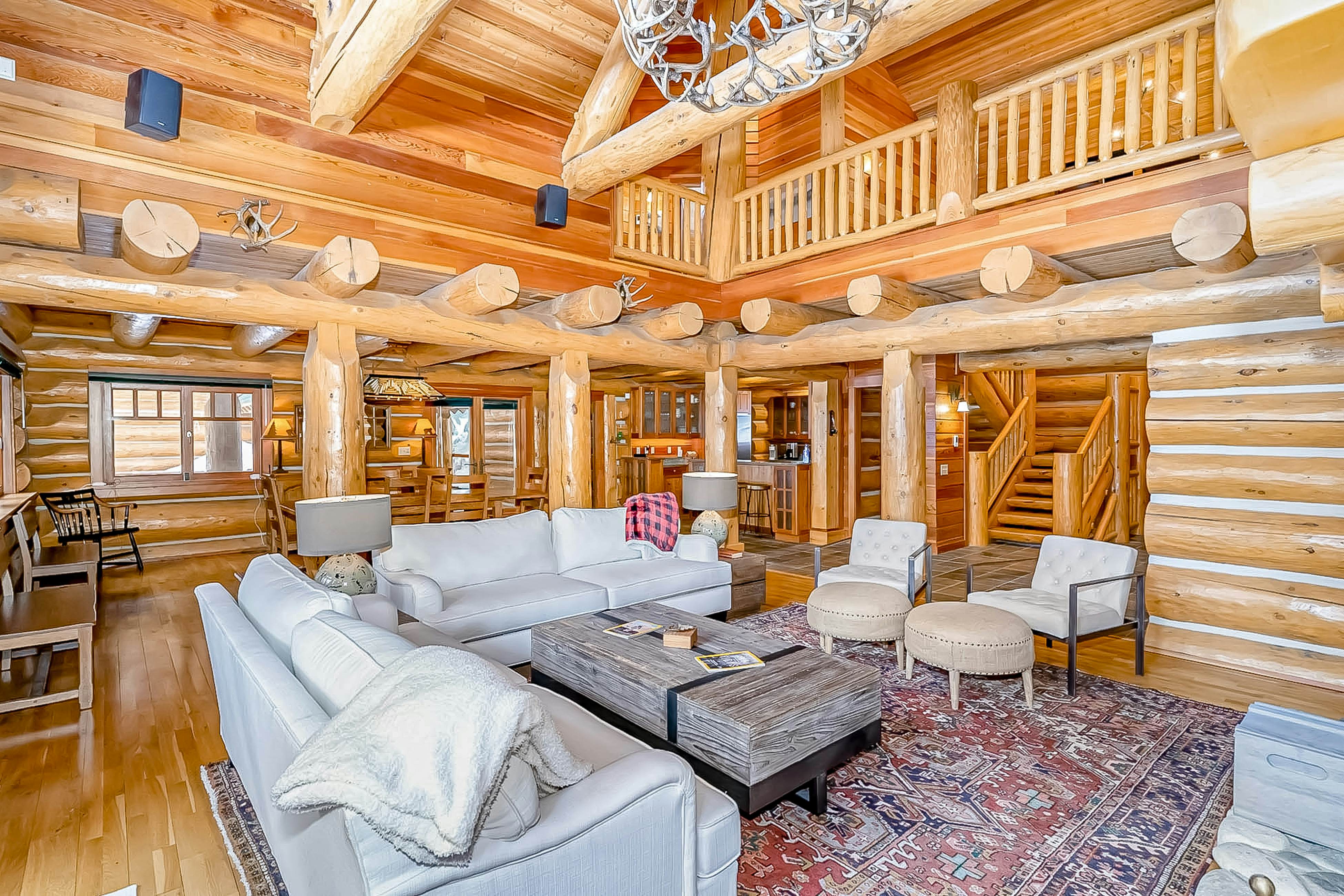 Seattle Mountain Home 4 BD Snoqualmie Pass, WA Vacation Rental Vacasa