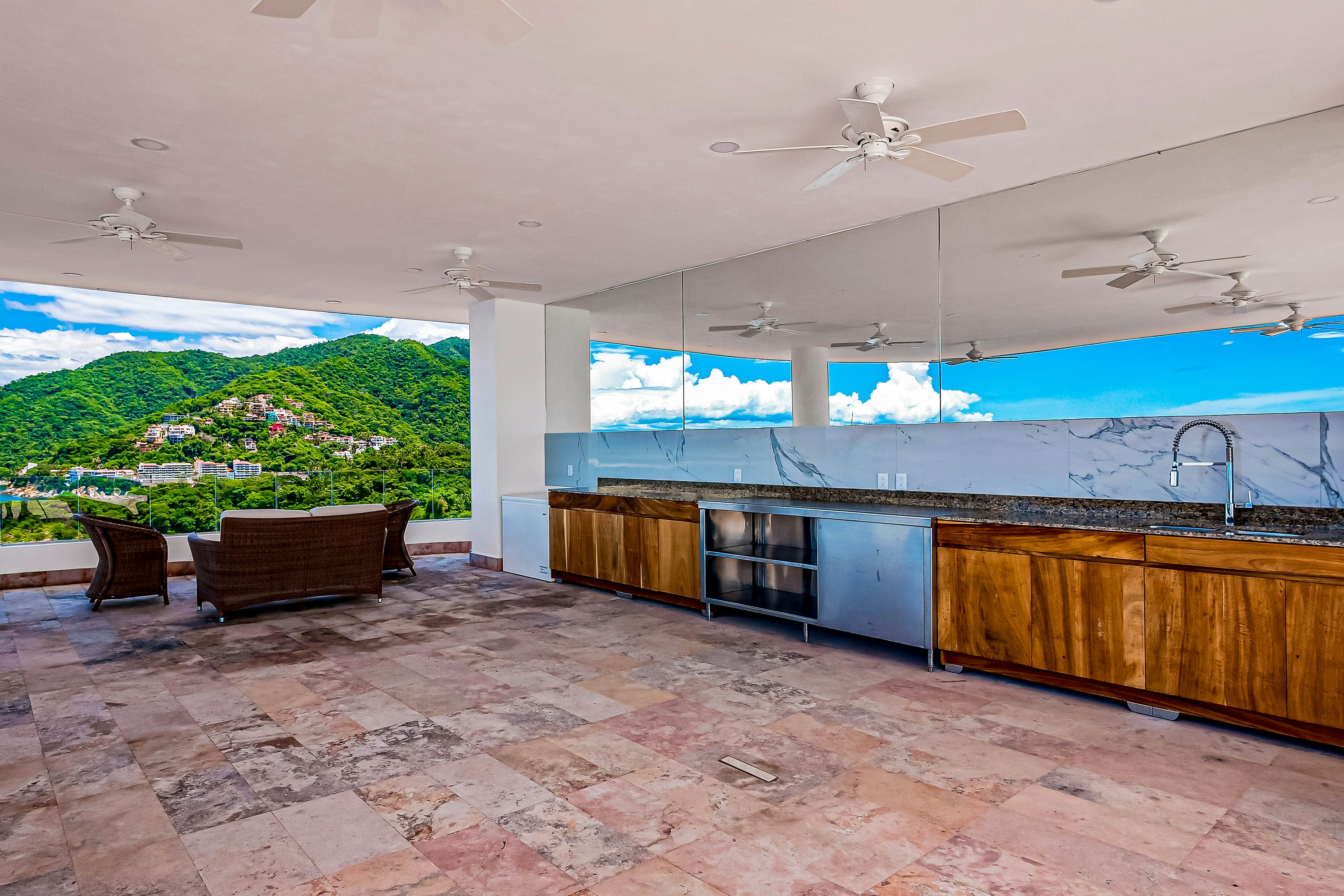 Blue Horizon 903 at Residences