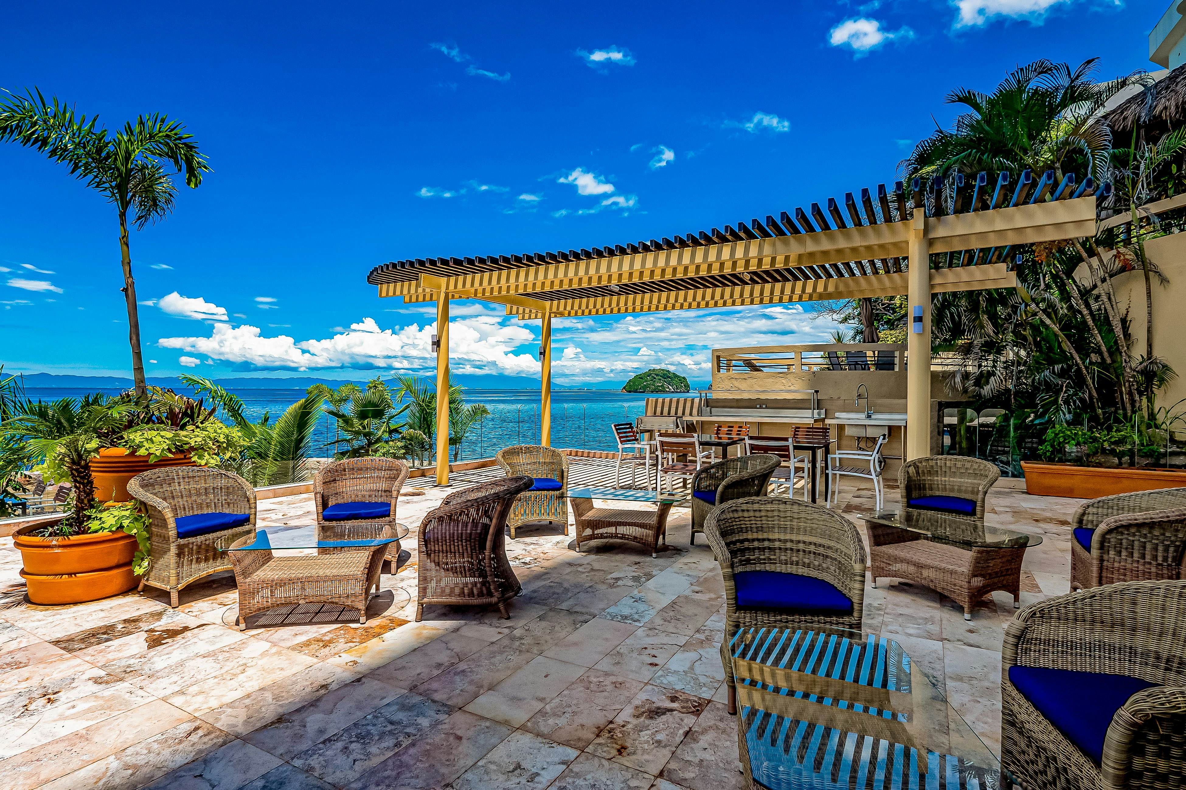 Blue Horizon 903 at Residences