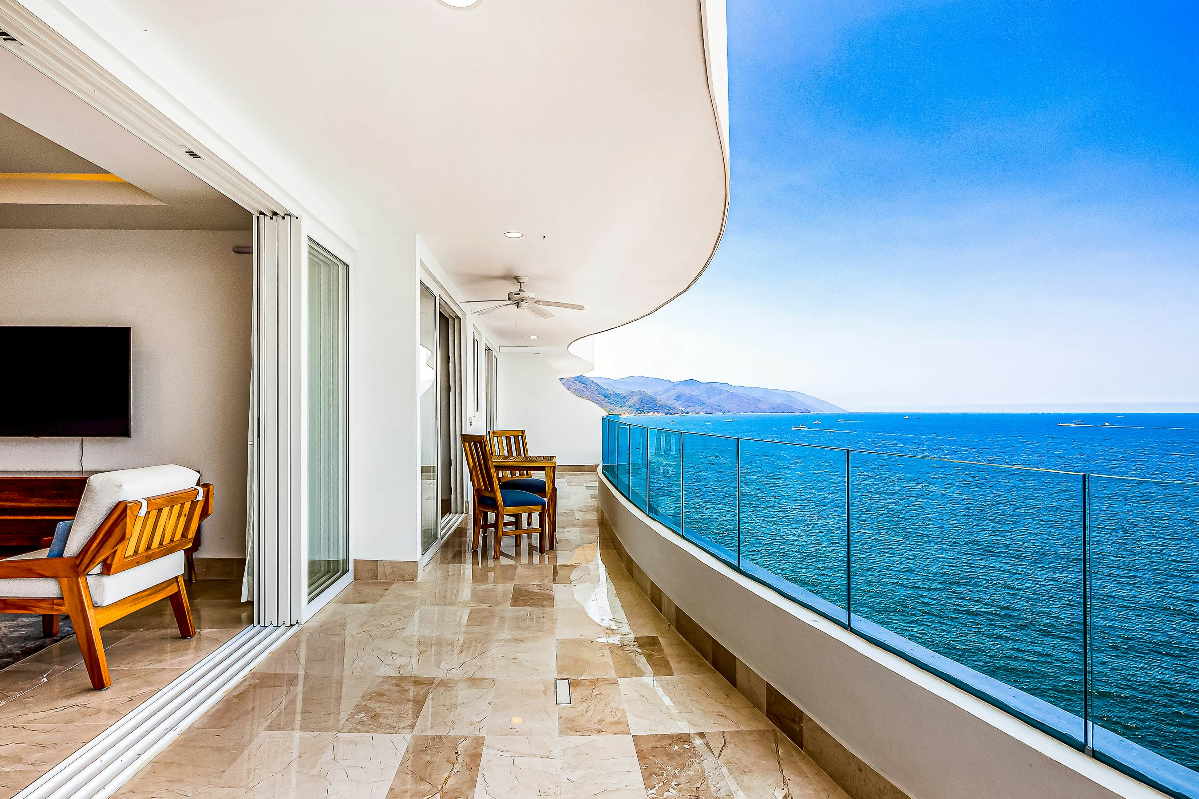 Blue Horizon 903 at Residences