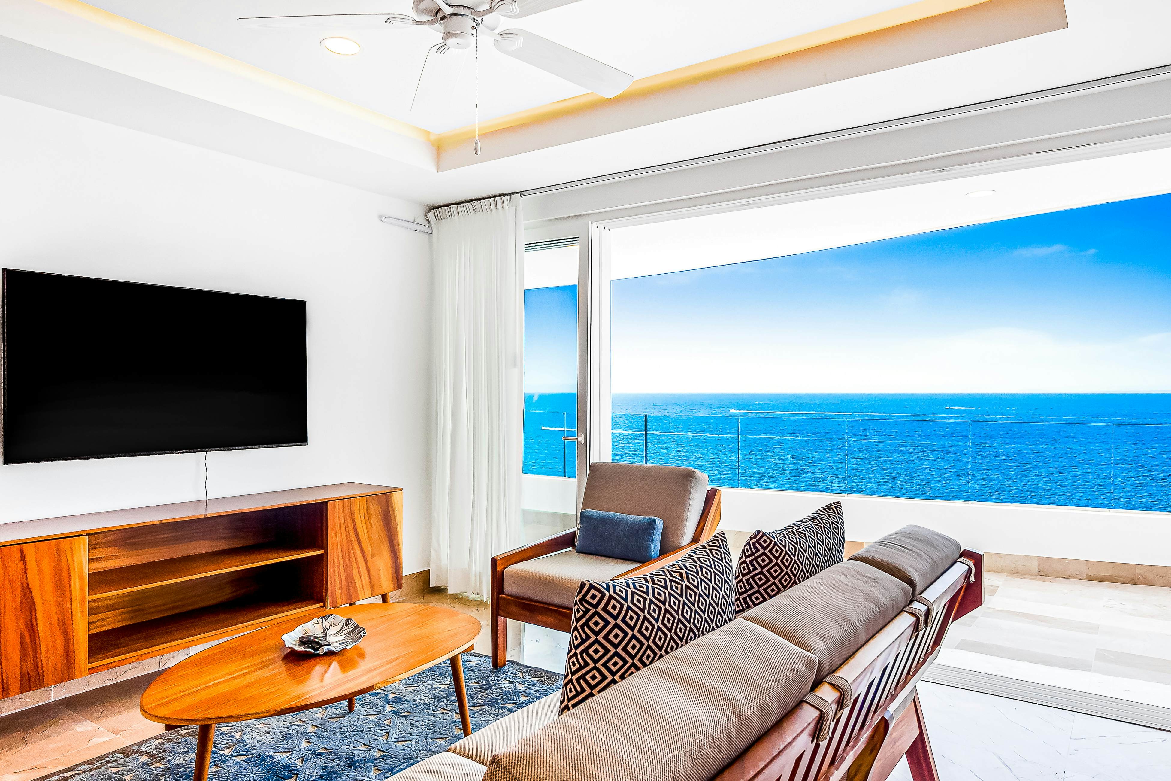 Blue Horizon 903 at Residences