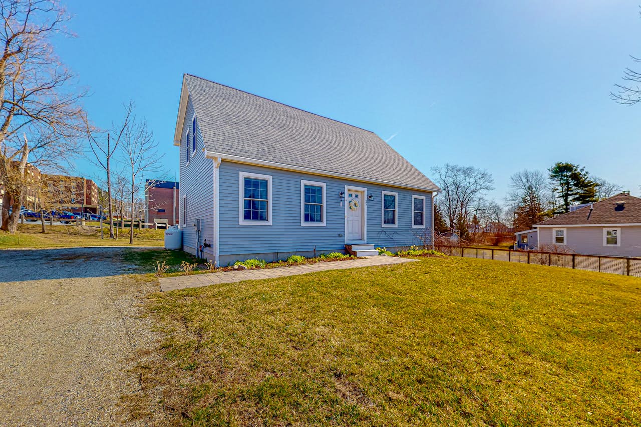 Blue Jay 2 BD Castine, ME Vacation Rental Vacasa