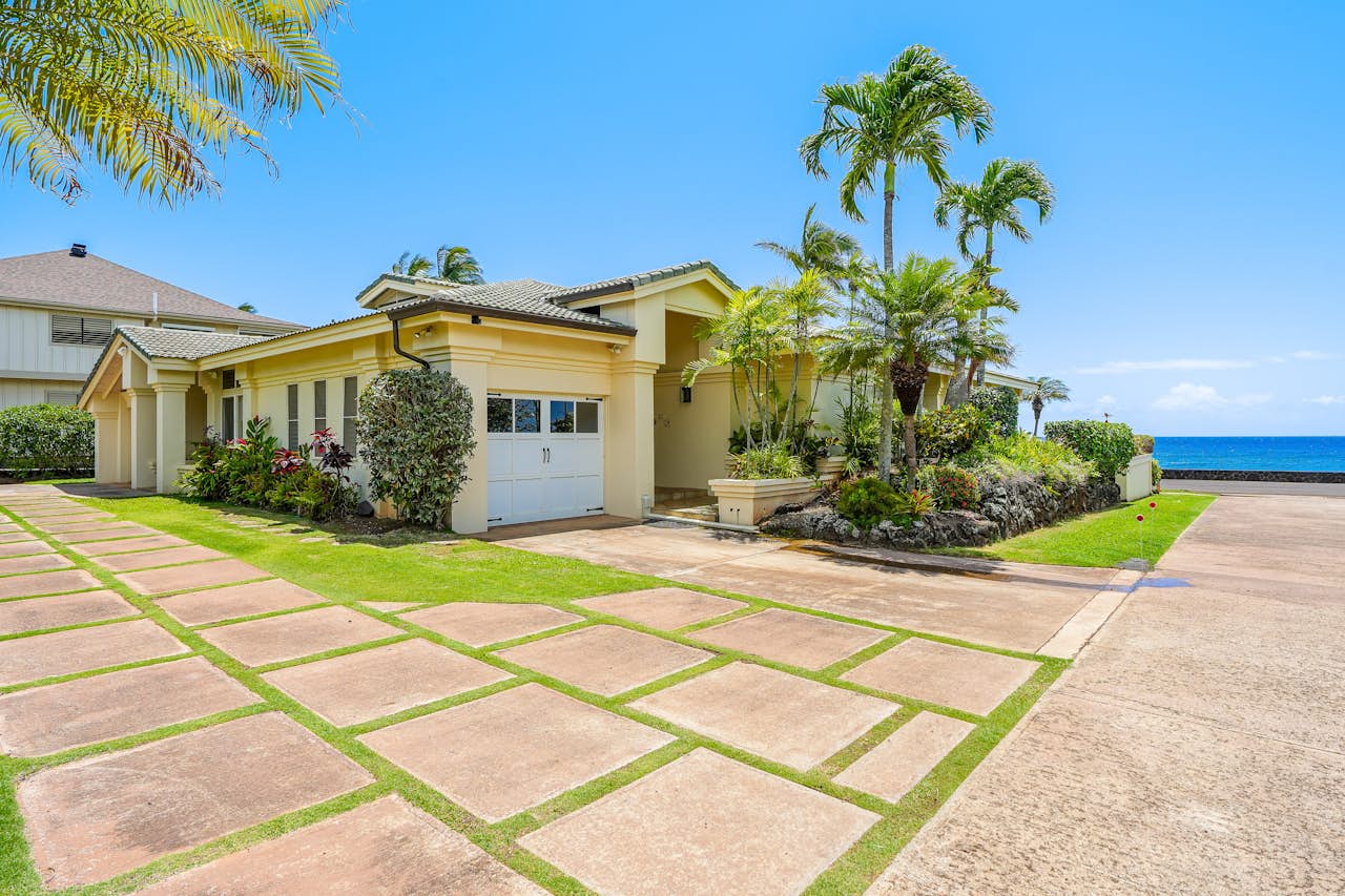 Wena ʻula Escape 3 BD Koloa, HI Vacation Rental Vacasa