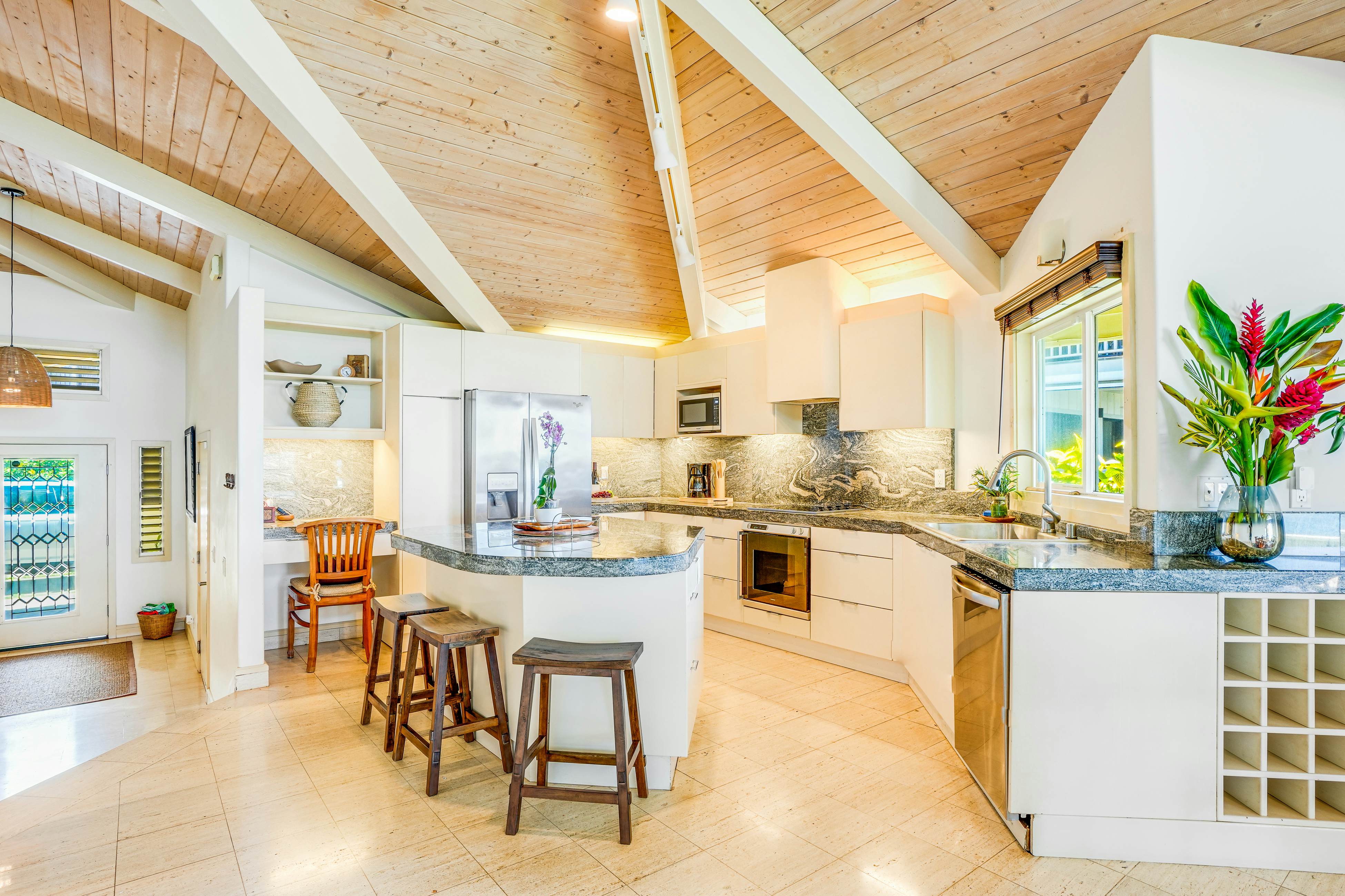 Wena ʻula Escape 3 BD Koloa, HI Vacation Rental Vacasa