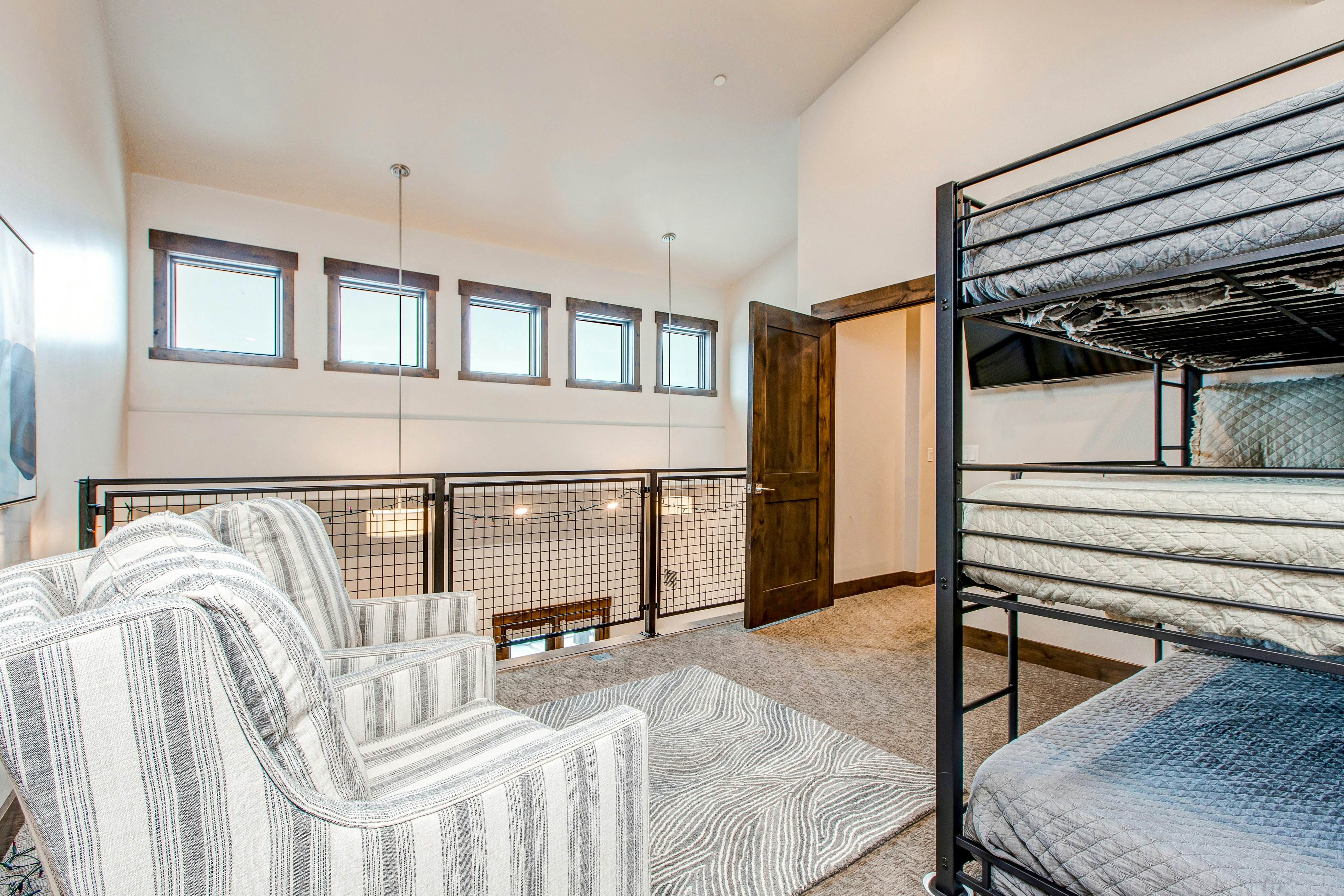 Blackstone Luxury Retreat w/ Loft at the Canyons 312 2 BD Park City