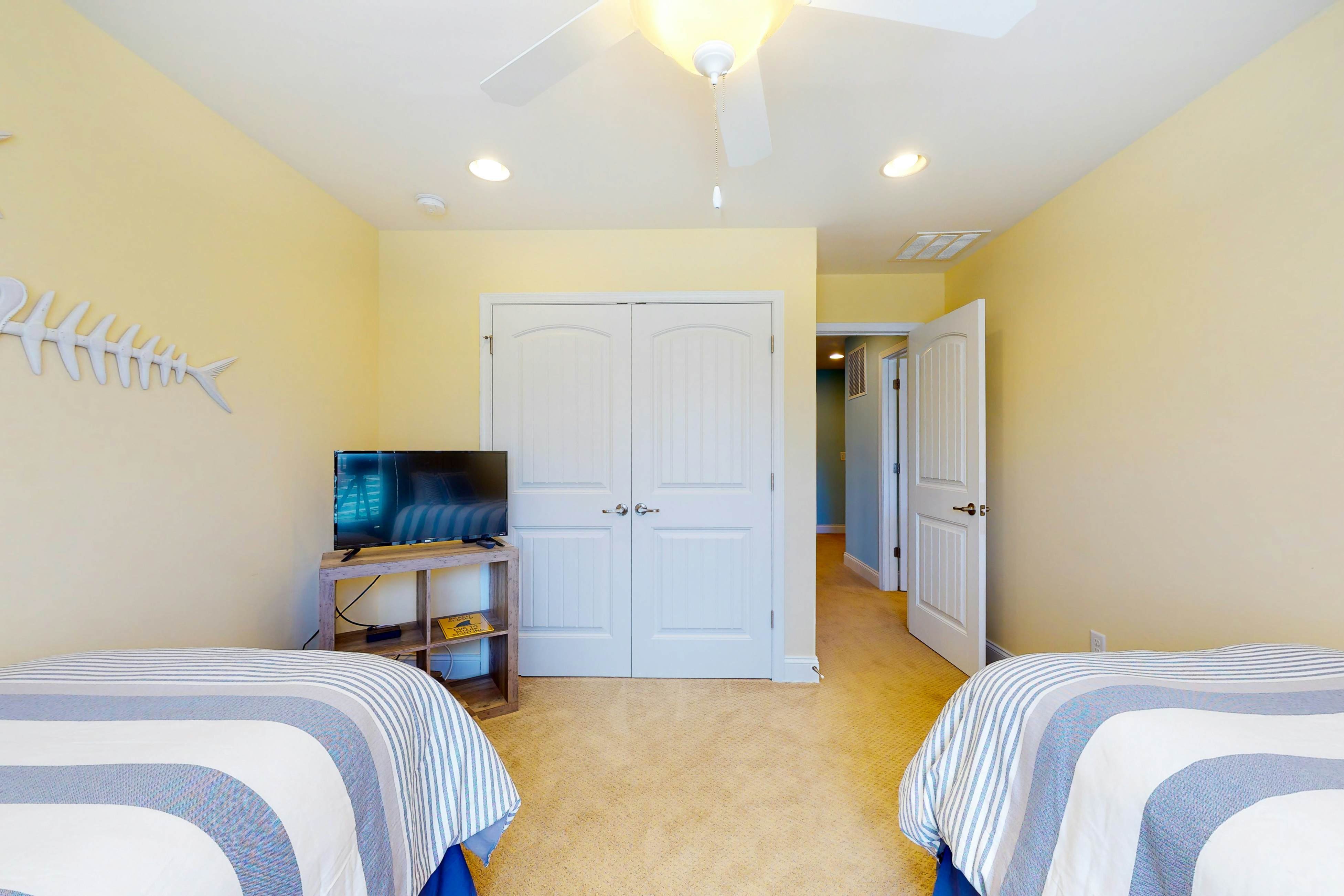 Bayside Resort - 26390 Seabreeze Lndg