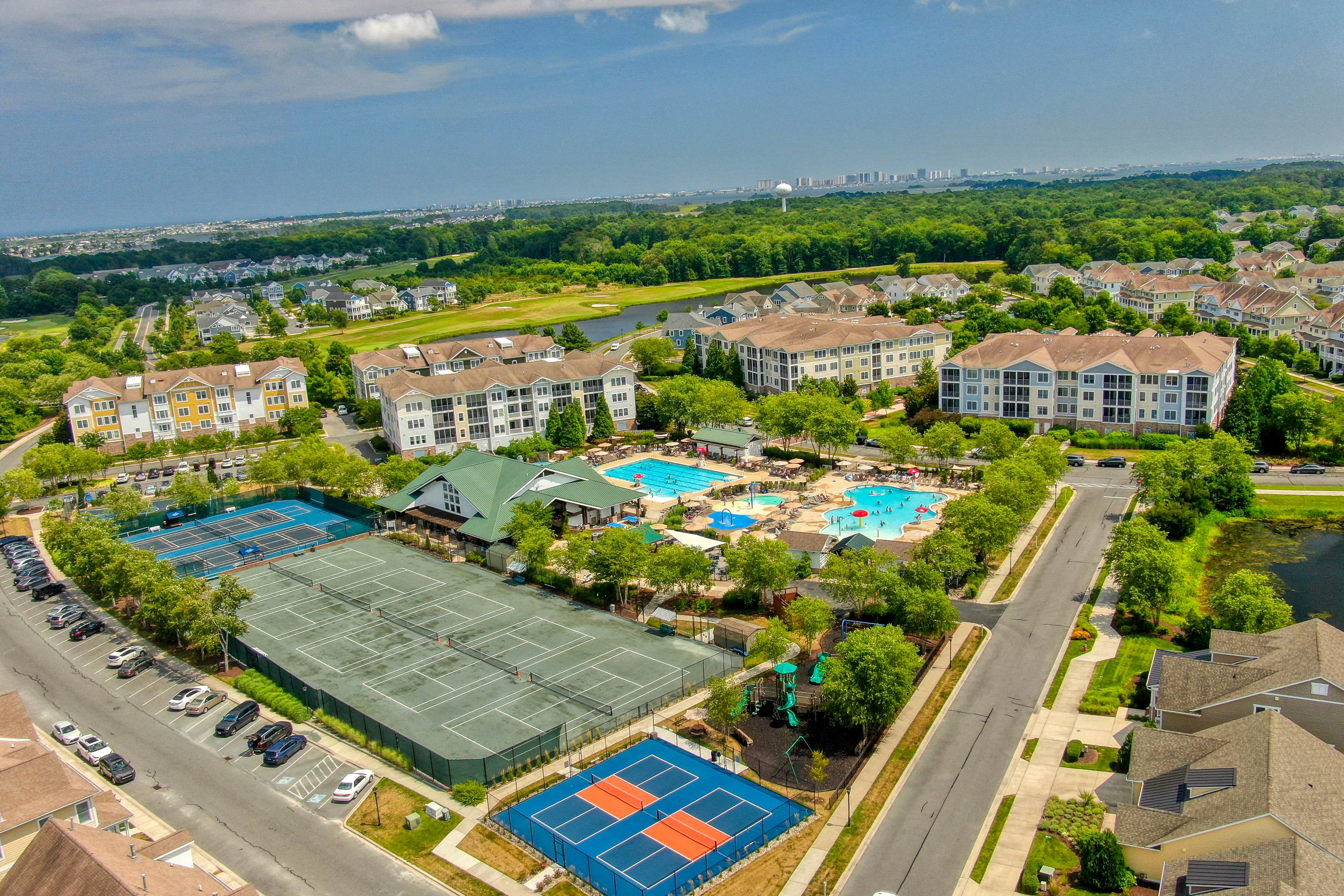 Bayside Resort - 26390 Seabreeze Lndg