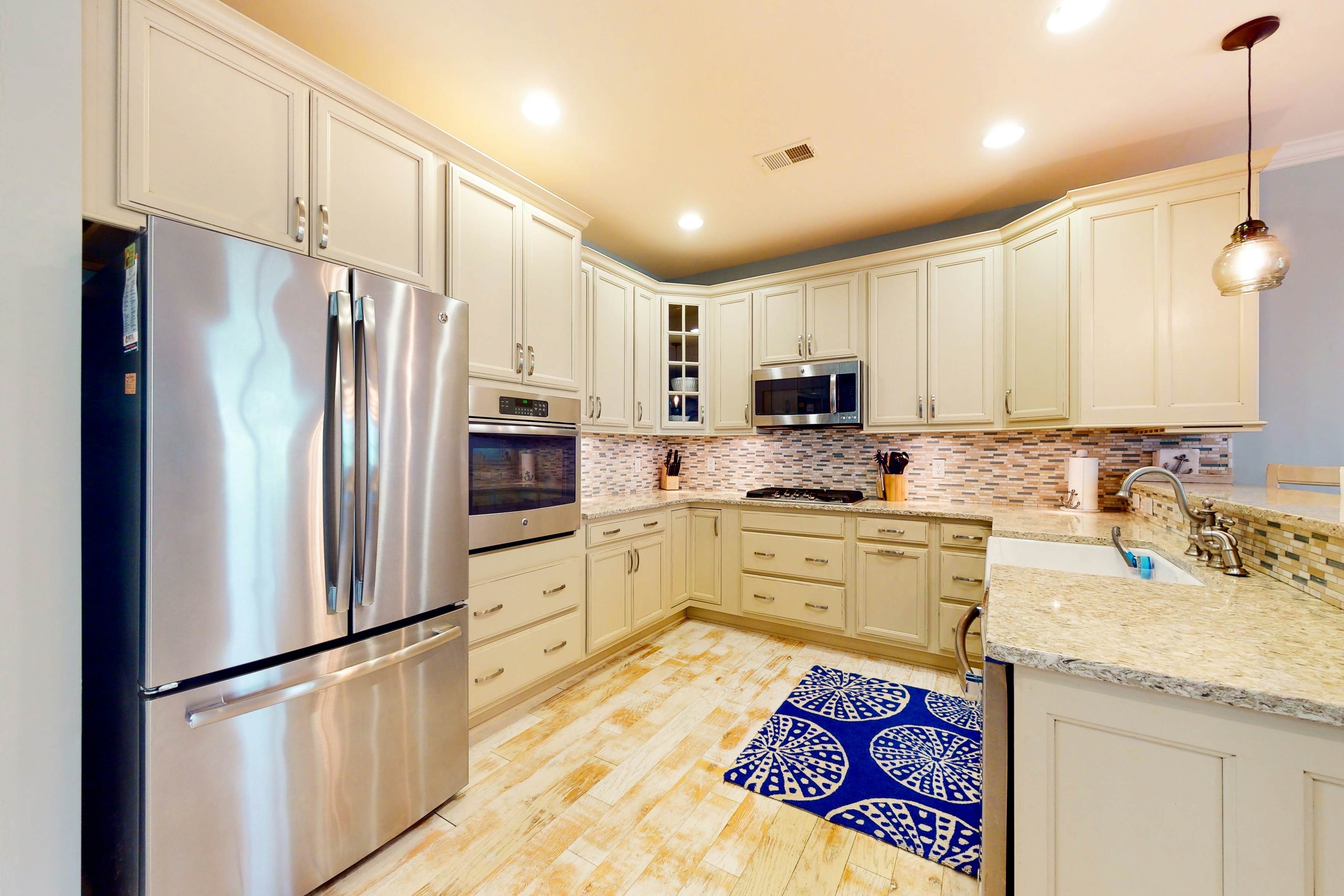 Bayside Resort - 26390 Seabreeze Lndg