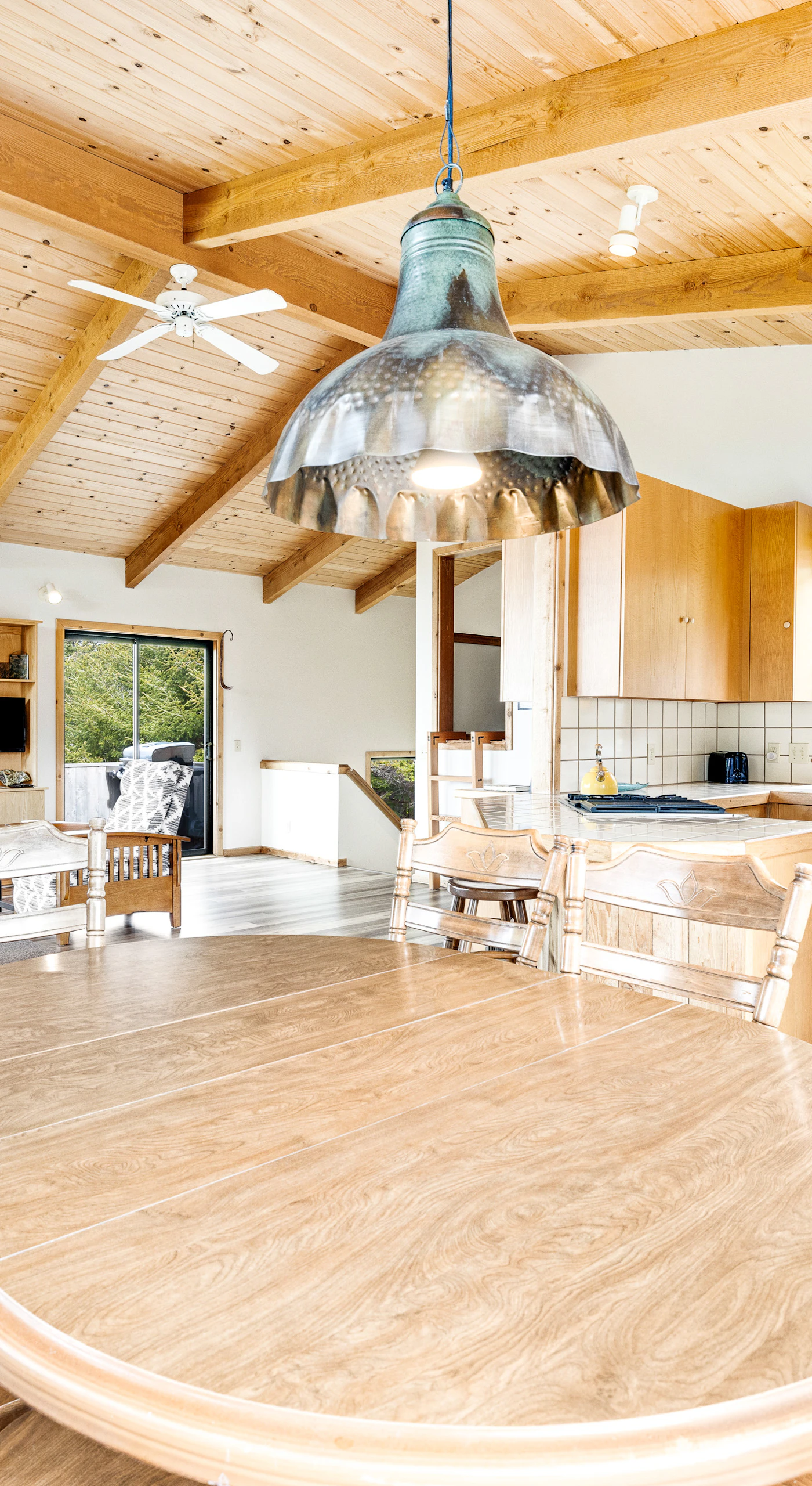 Cook up your favorite dishes in a spacious kitchen that invites creativity, all while soaking in the refreshing natural light from the windows.