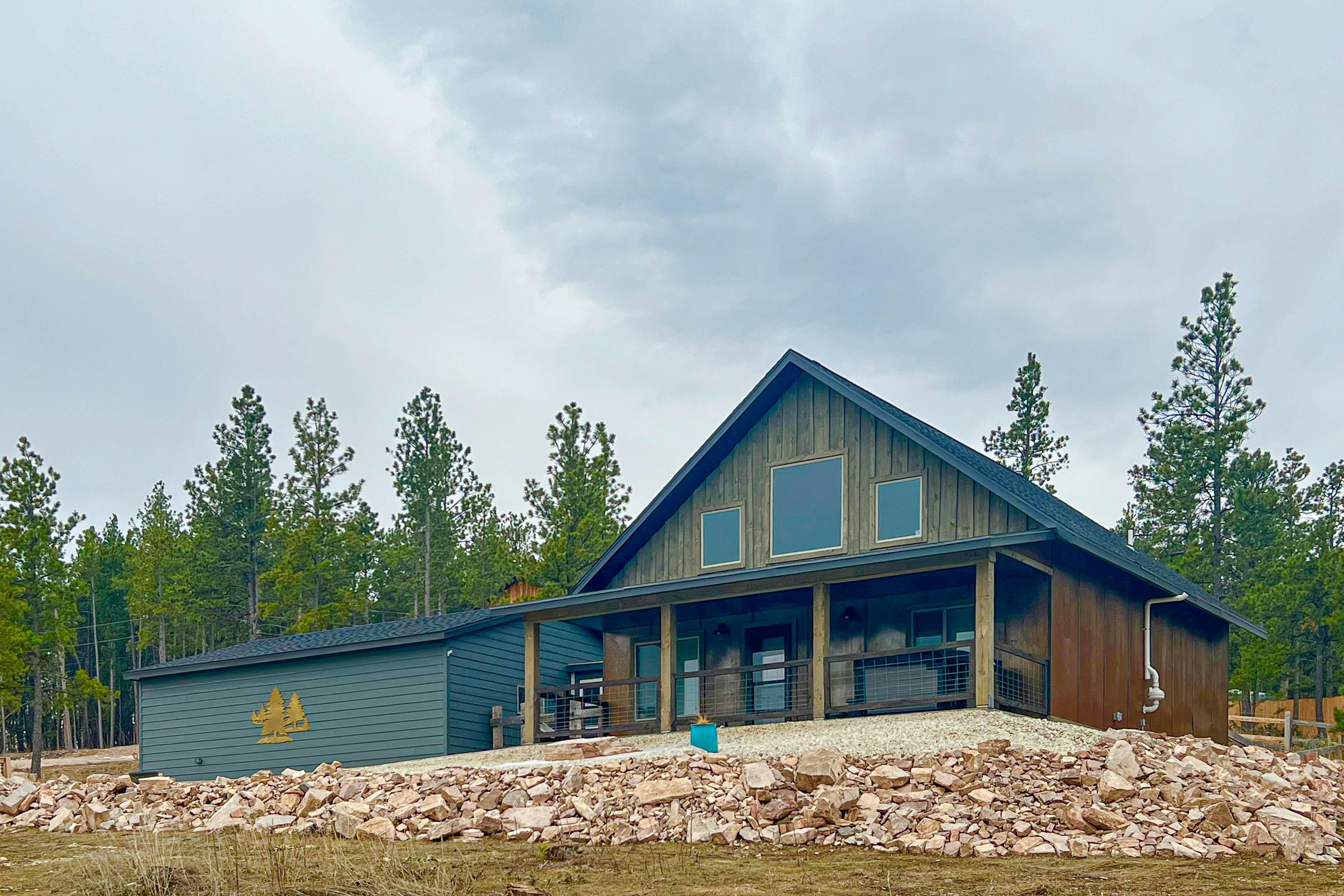 Black Hills, SD Cabin Rentals, Vacation Home Rentals Vacasa