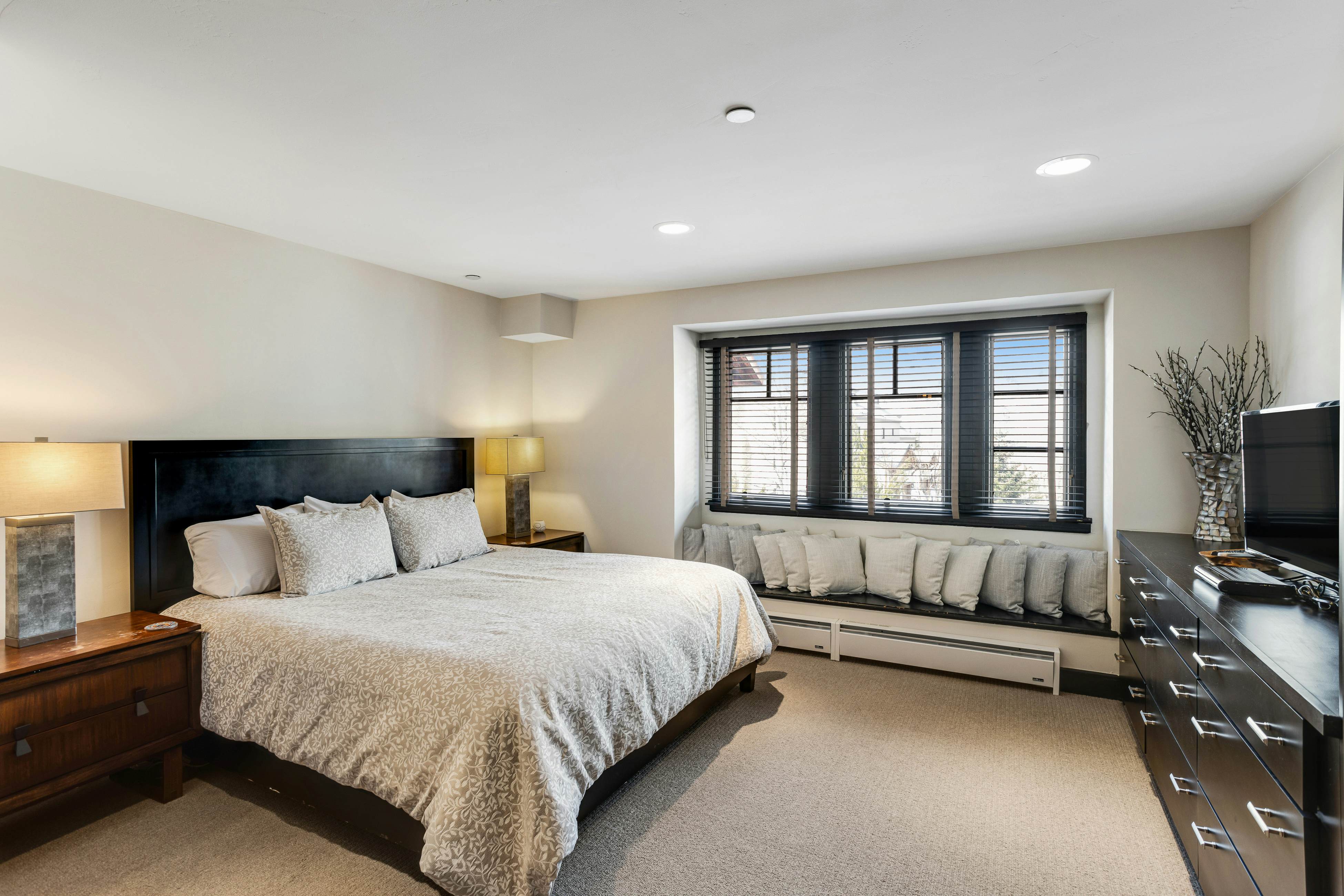 Beaver Creek Townhomes, L3 5 BD Beaver Creek, CO Vacation Rental Vacasa