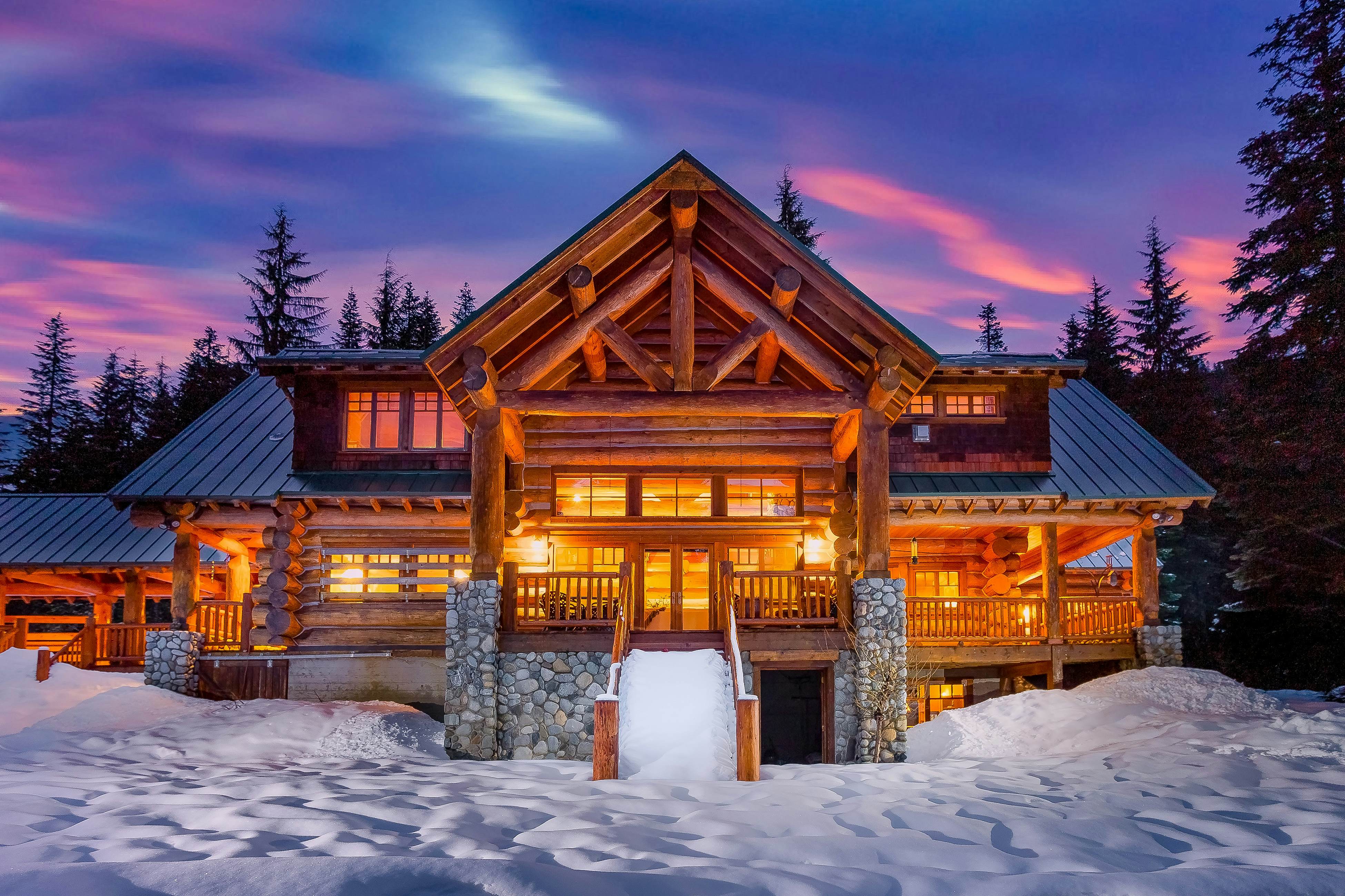 Seattle Mountain Home 4 BD Snoqualmie Pass, WA Vacation Rental Vacasa