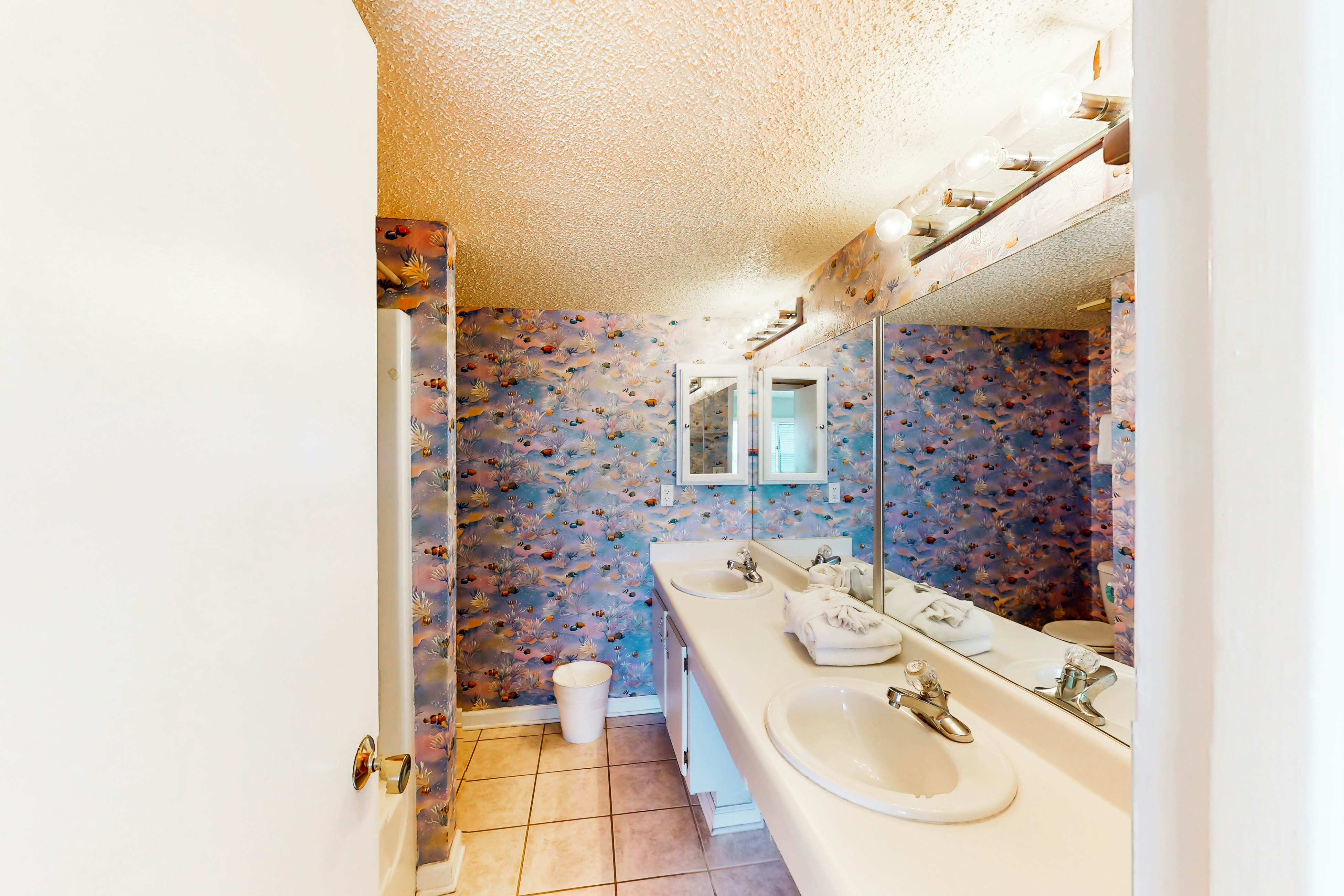 Pinnacle Port B2-405