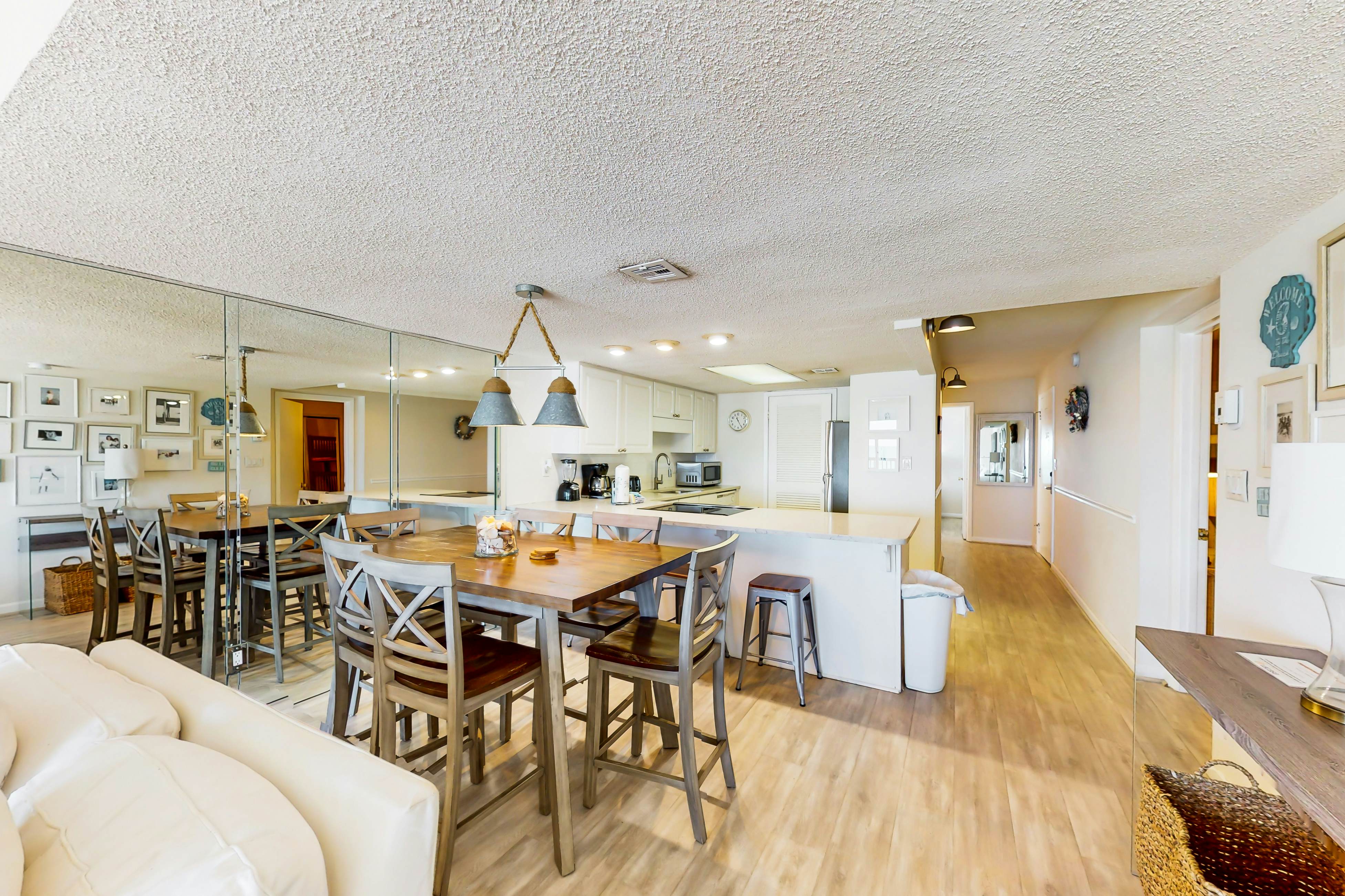 Pinnacle Port B2-405