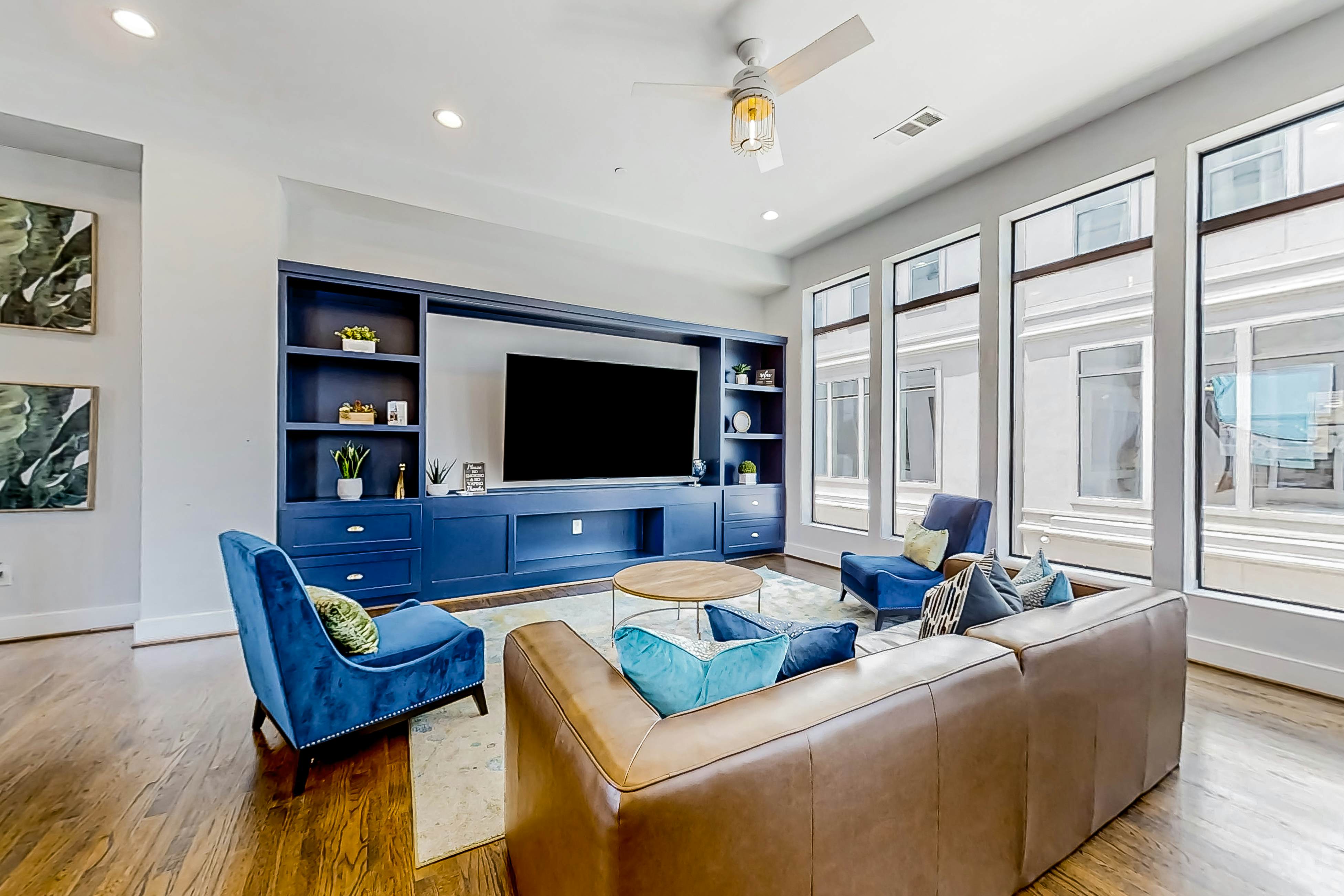 Houston Vacation Rentals, Vacation Homes, Condos Vacasa