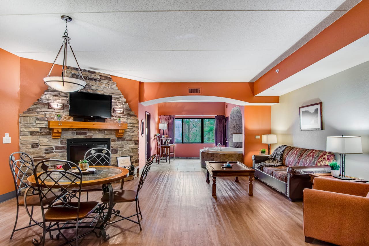 Chula Vista Resort 2219 2 BD Wisconsin Dells, WI Vacation Rental