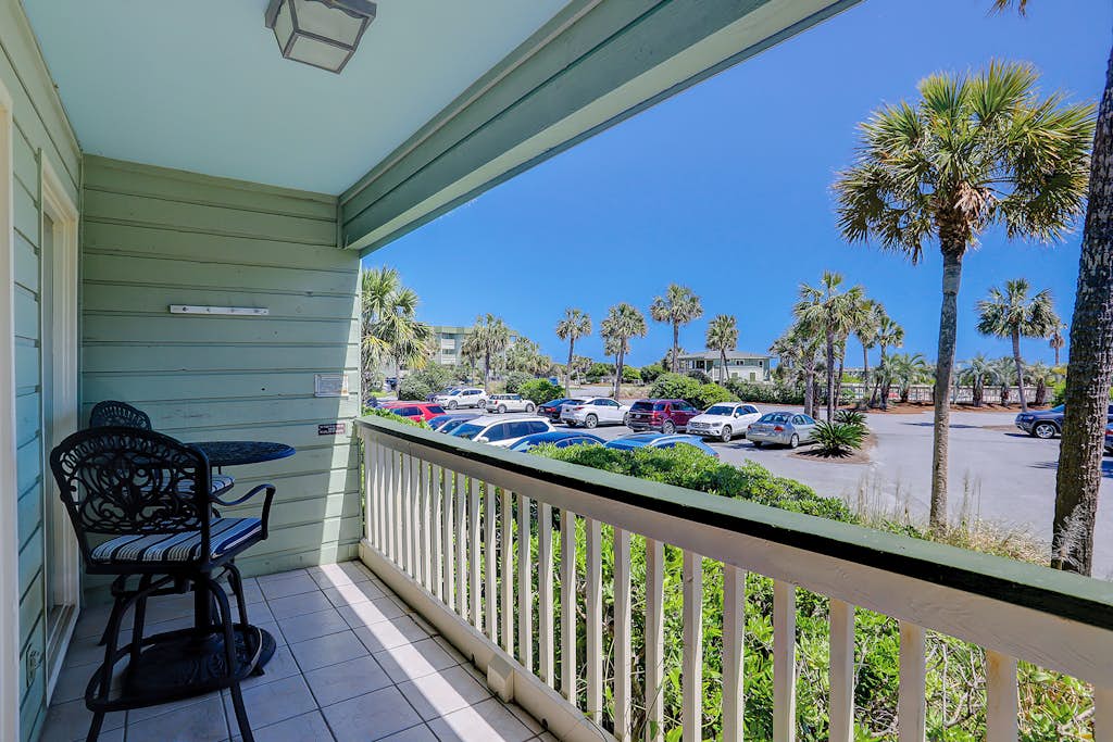 Beachfront condo with pool, beach access, pier, private balcony, & central AC — Isle of Palms, SC — vacation rental