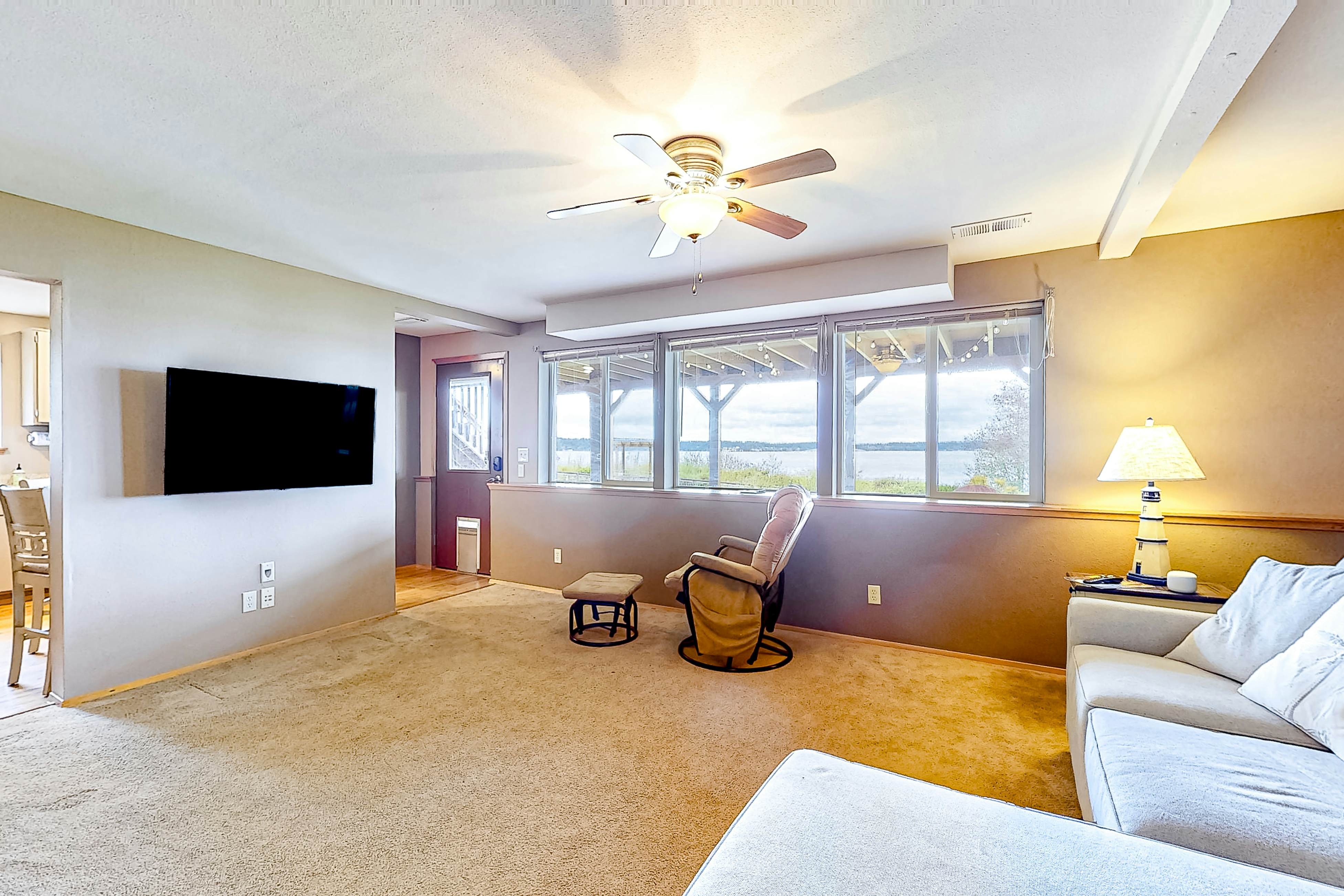 hidden image preload