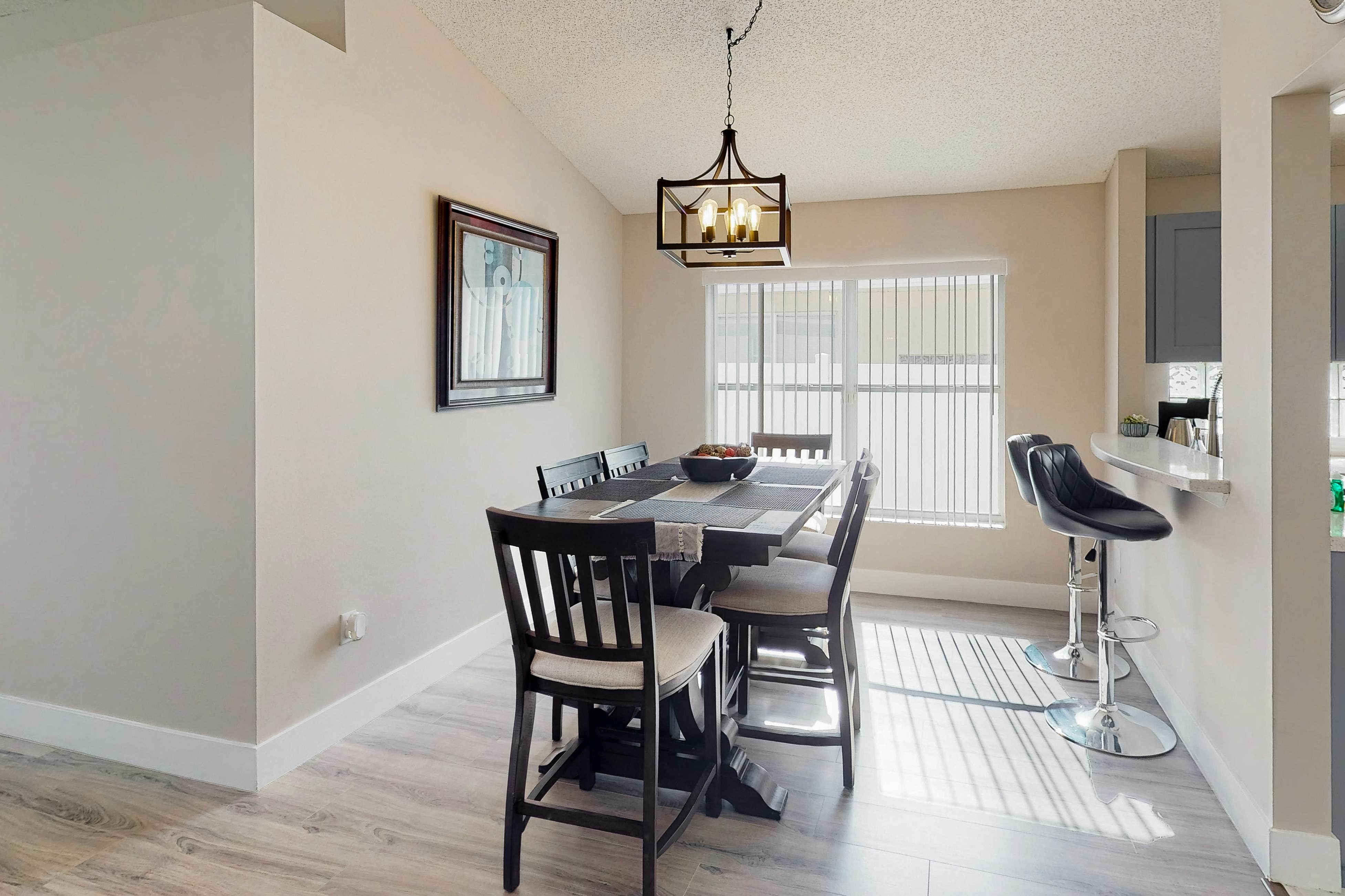 Living on Lake Davenport Blvd 