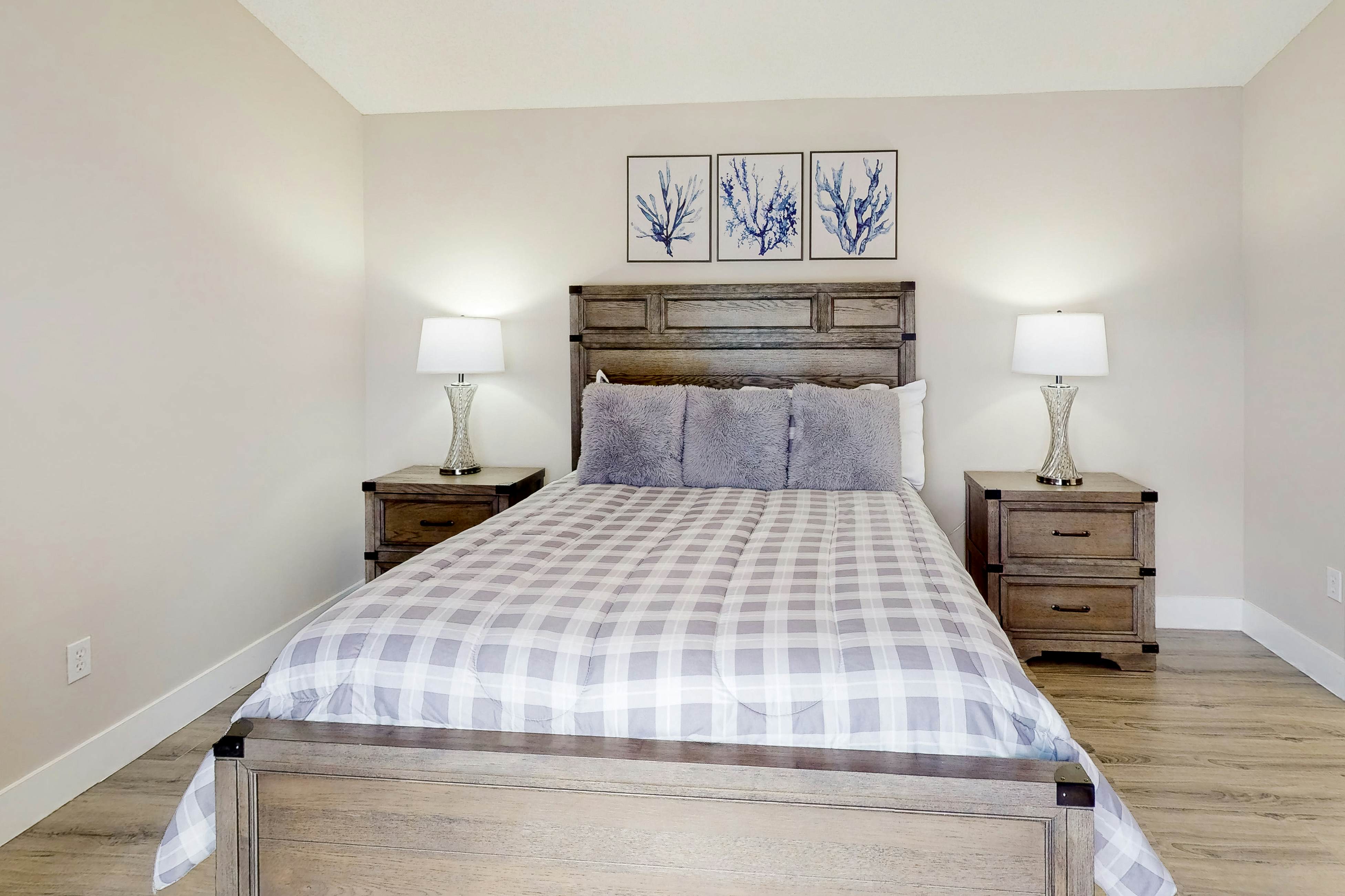 Living on Lake Davenport Blvd 