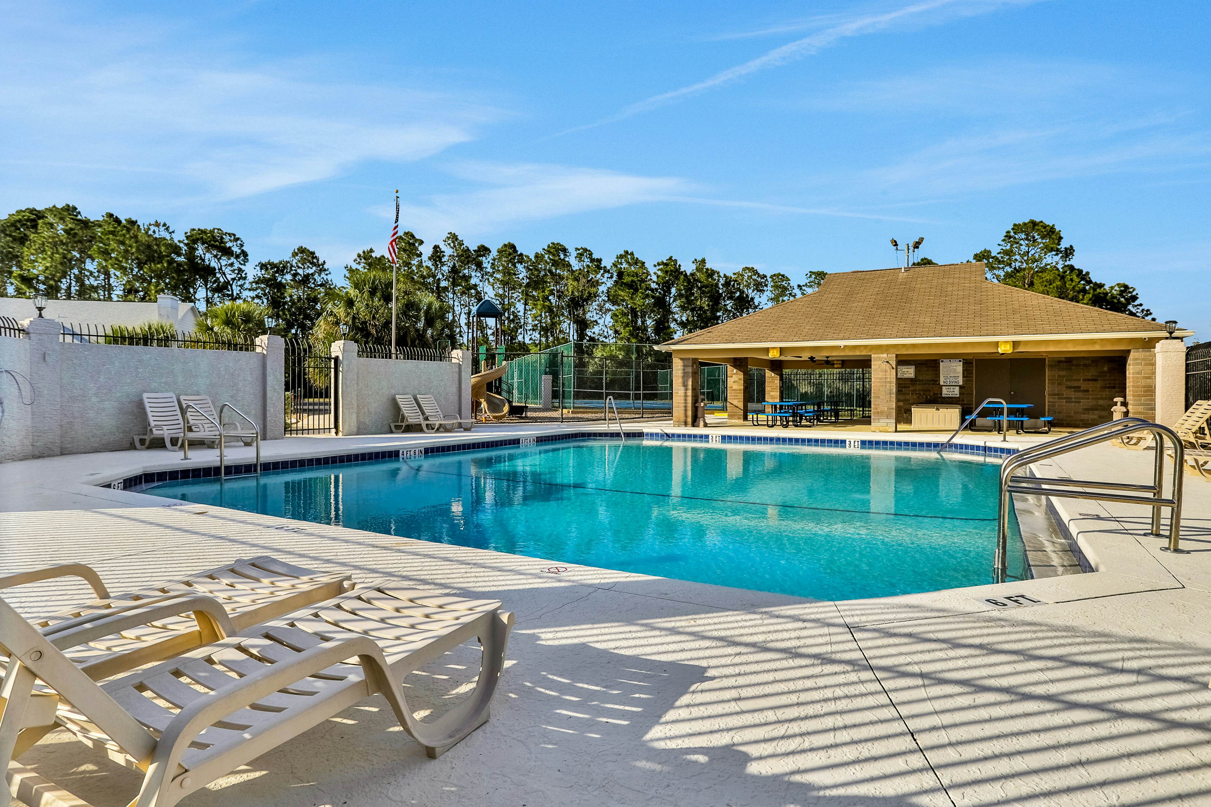 Living on Lake Davenport Blvd 