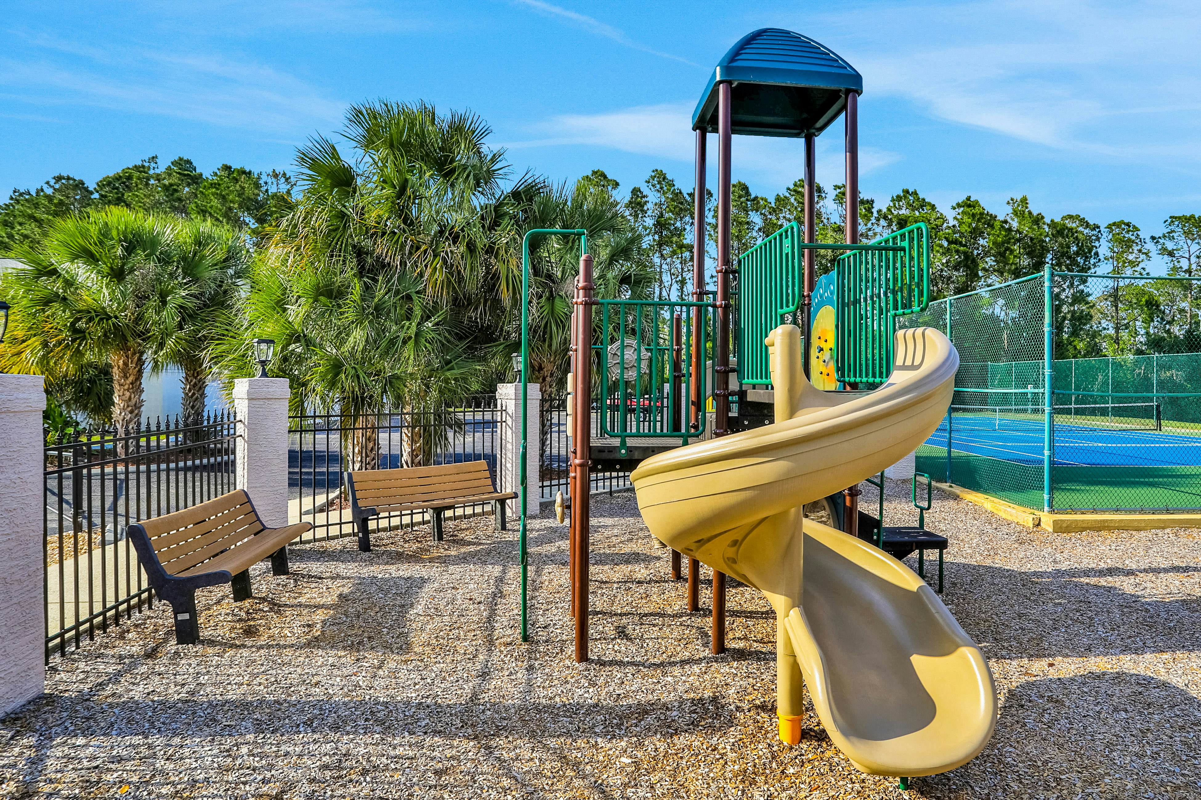 Living on Lake Davenport Blvd 