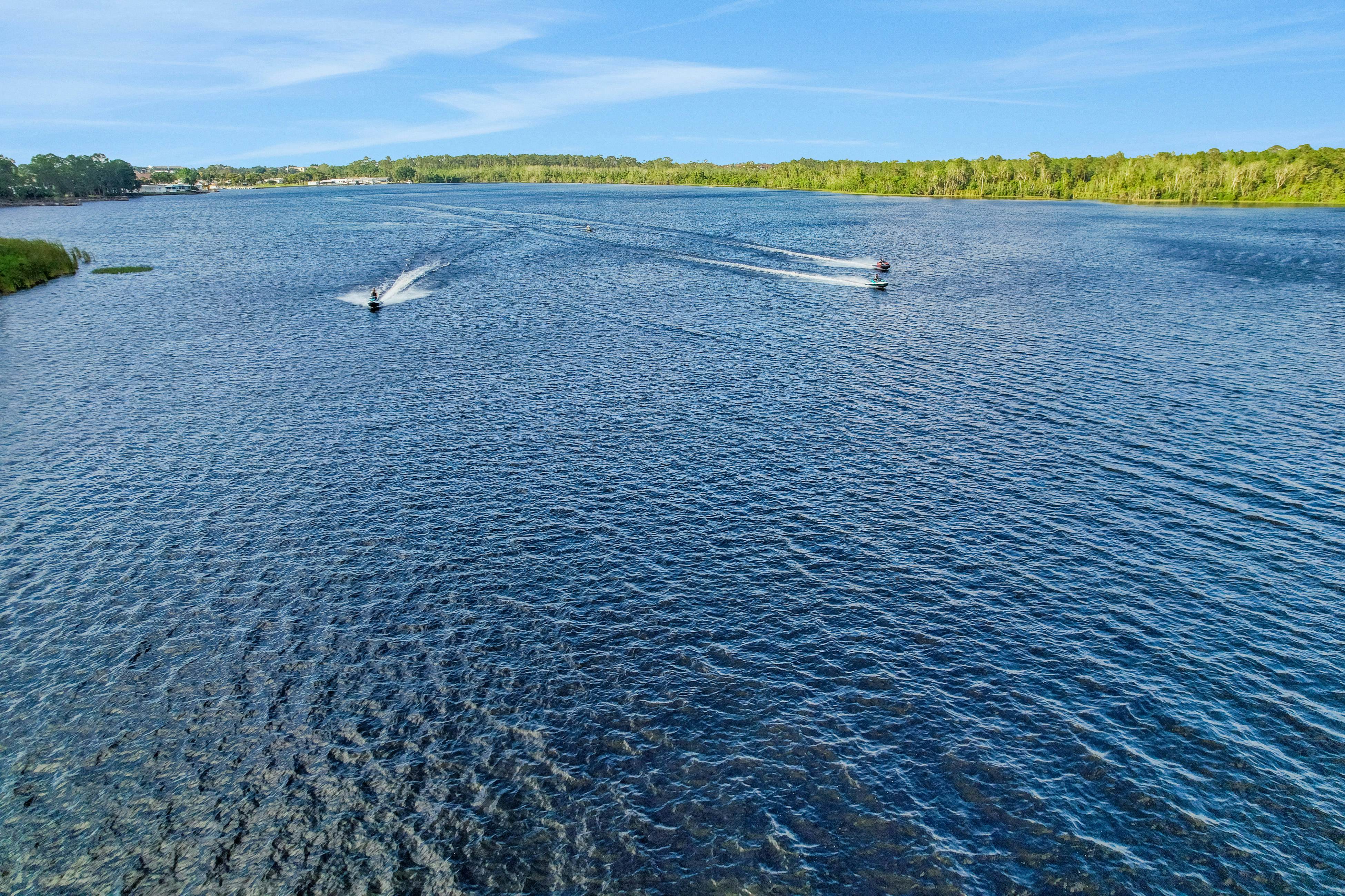 Living on Lake Davenport Blvd 
