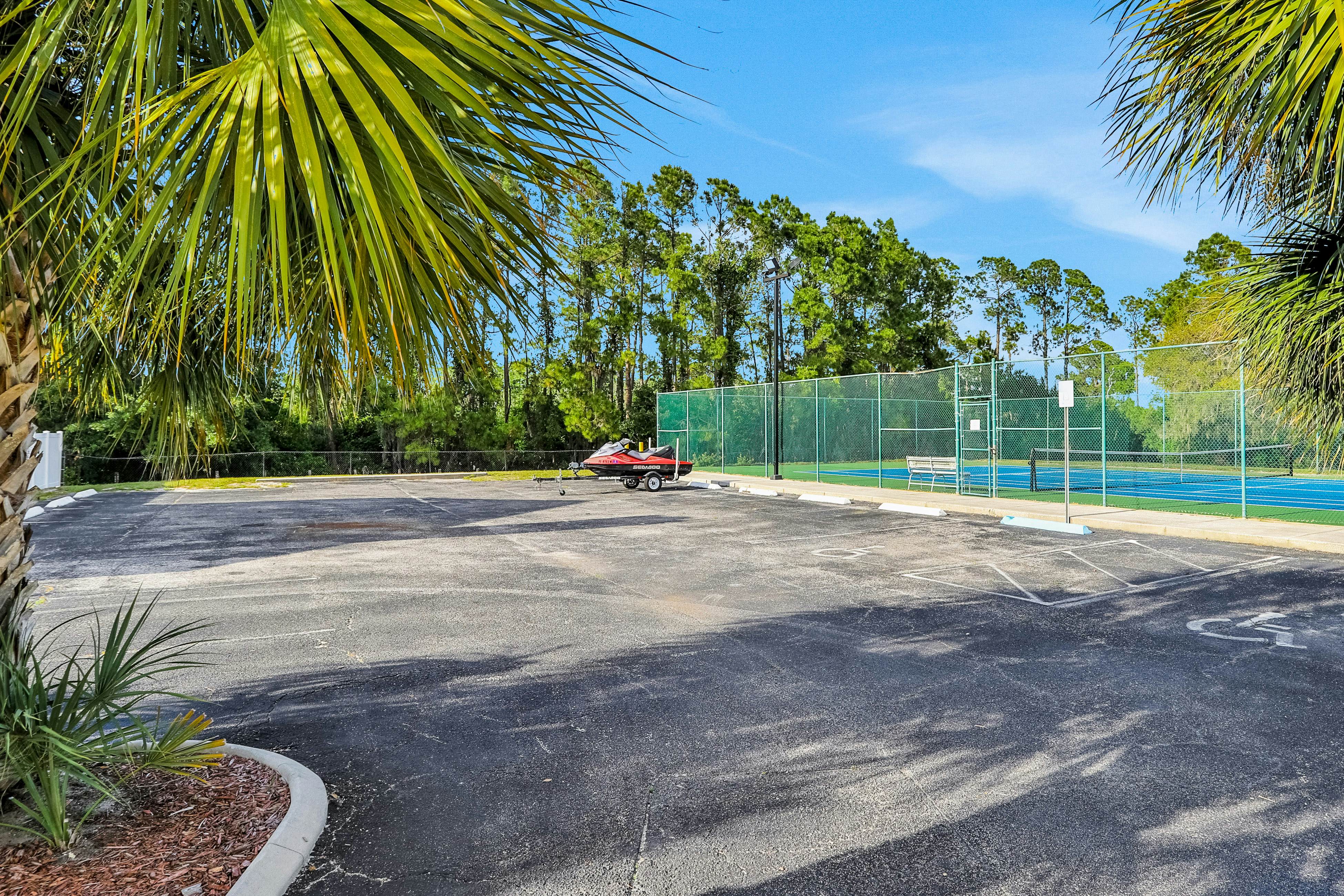 Living on Lake Davenport Blvd 