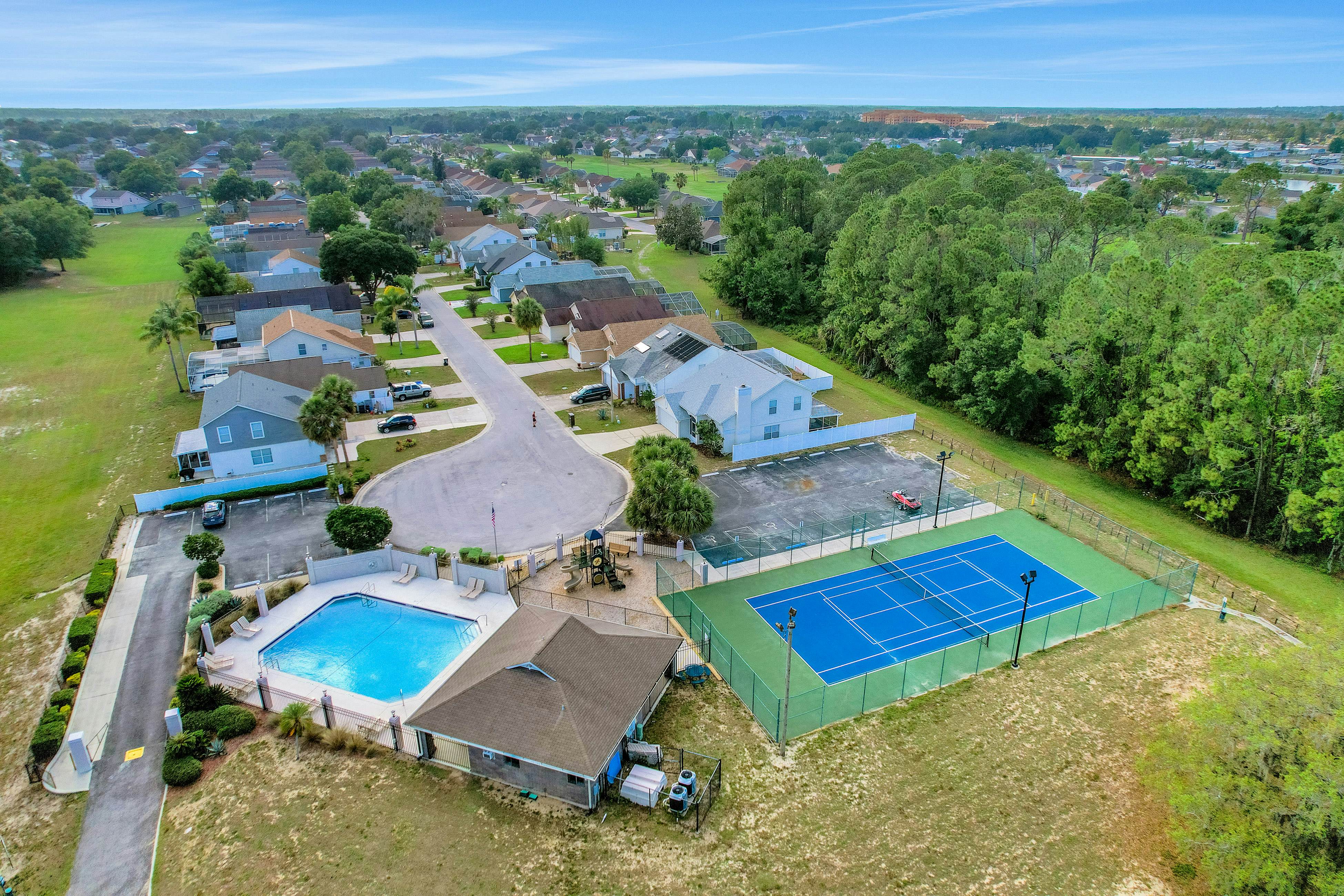 Living on Lake Davenport Blvd 