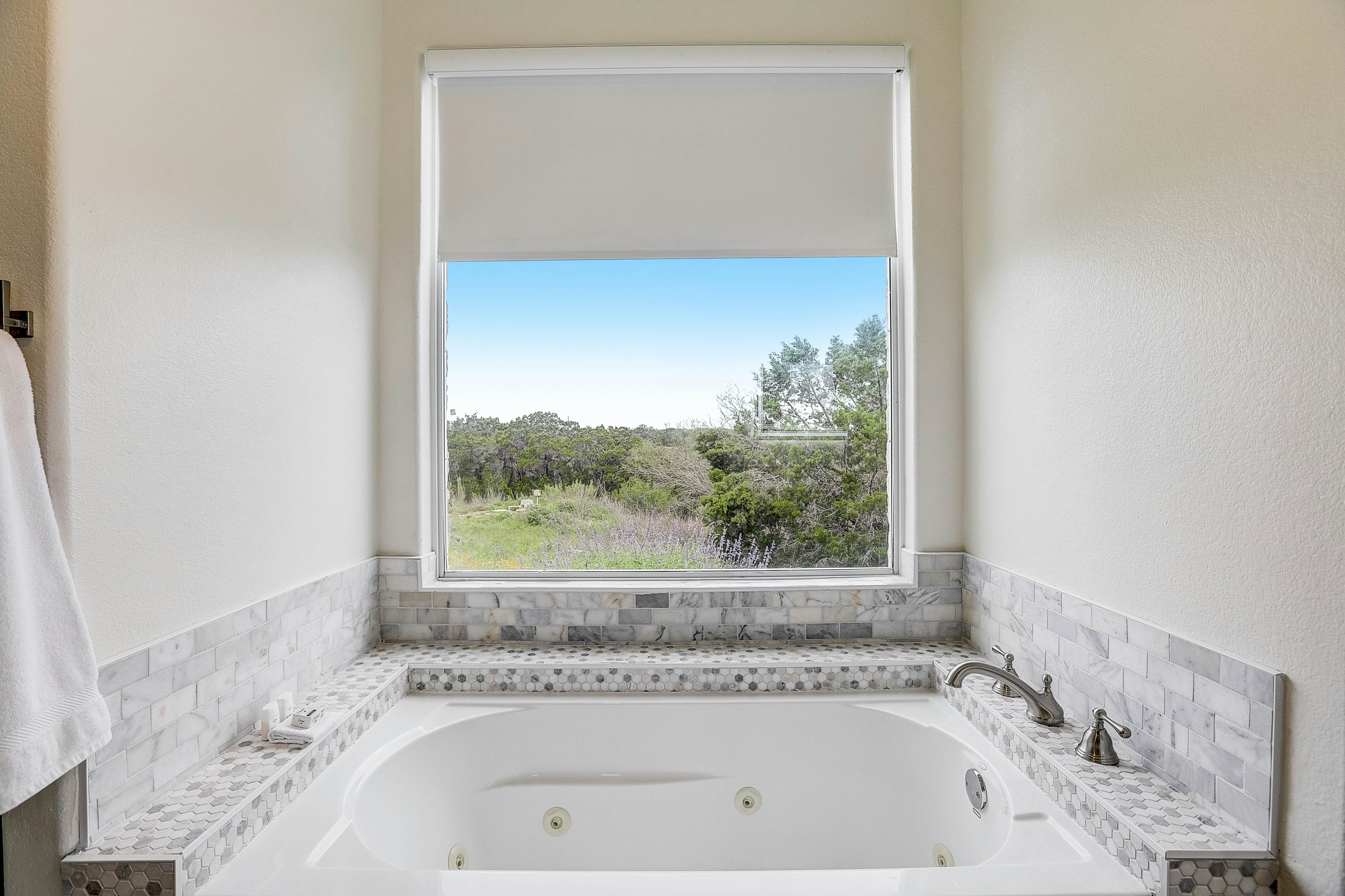 Marble Falls Retreat 4 BD Marble Falls, TX Vacation Rental Vacasa