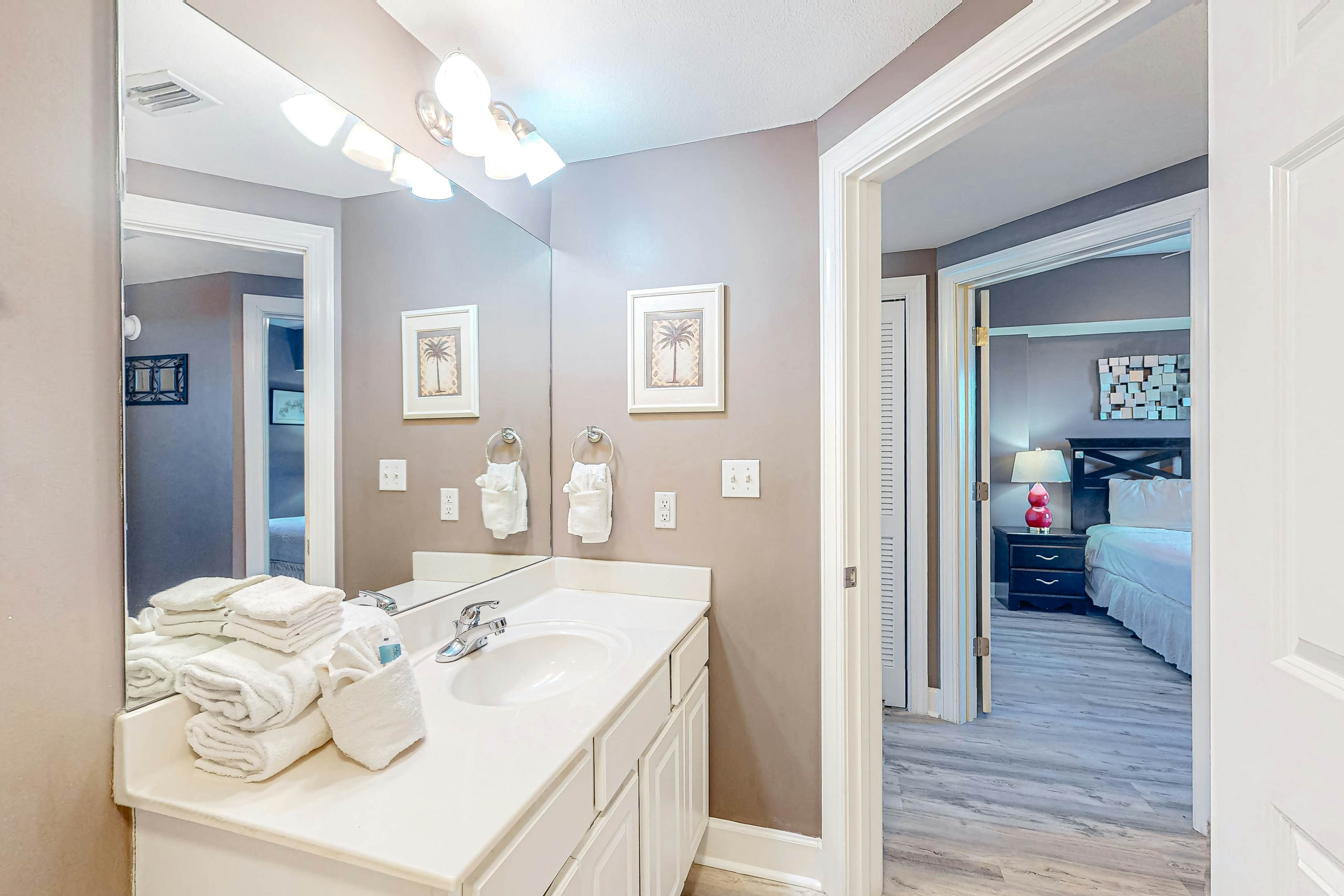 Sunrise Beach 2308 - Beachfront Condo