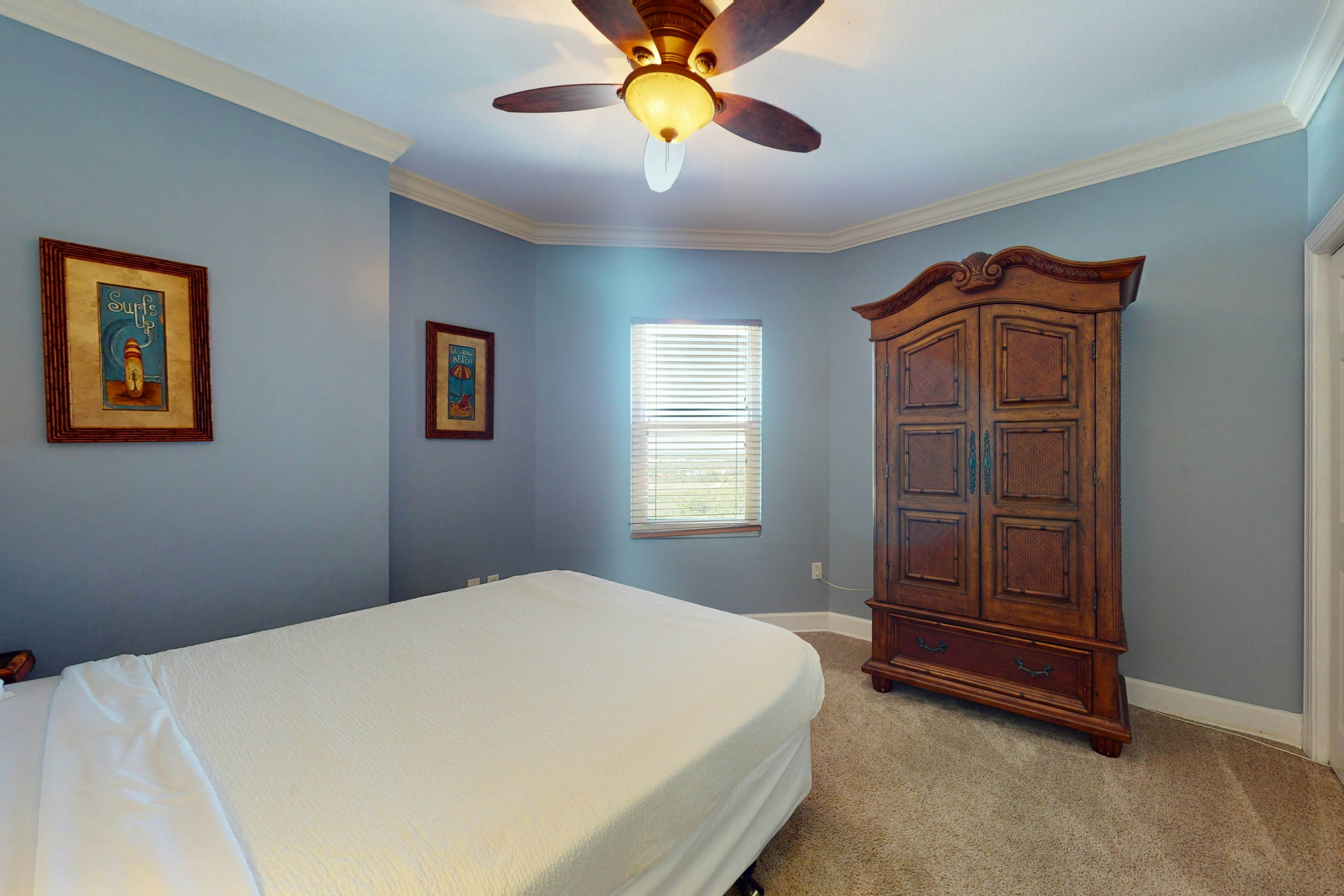 Sunrise Beach 1711 - Beachfront Condo