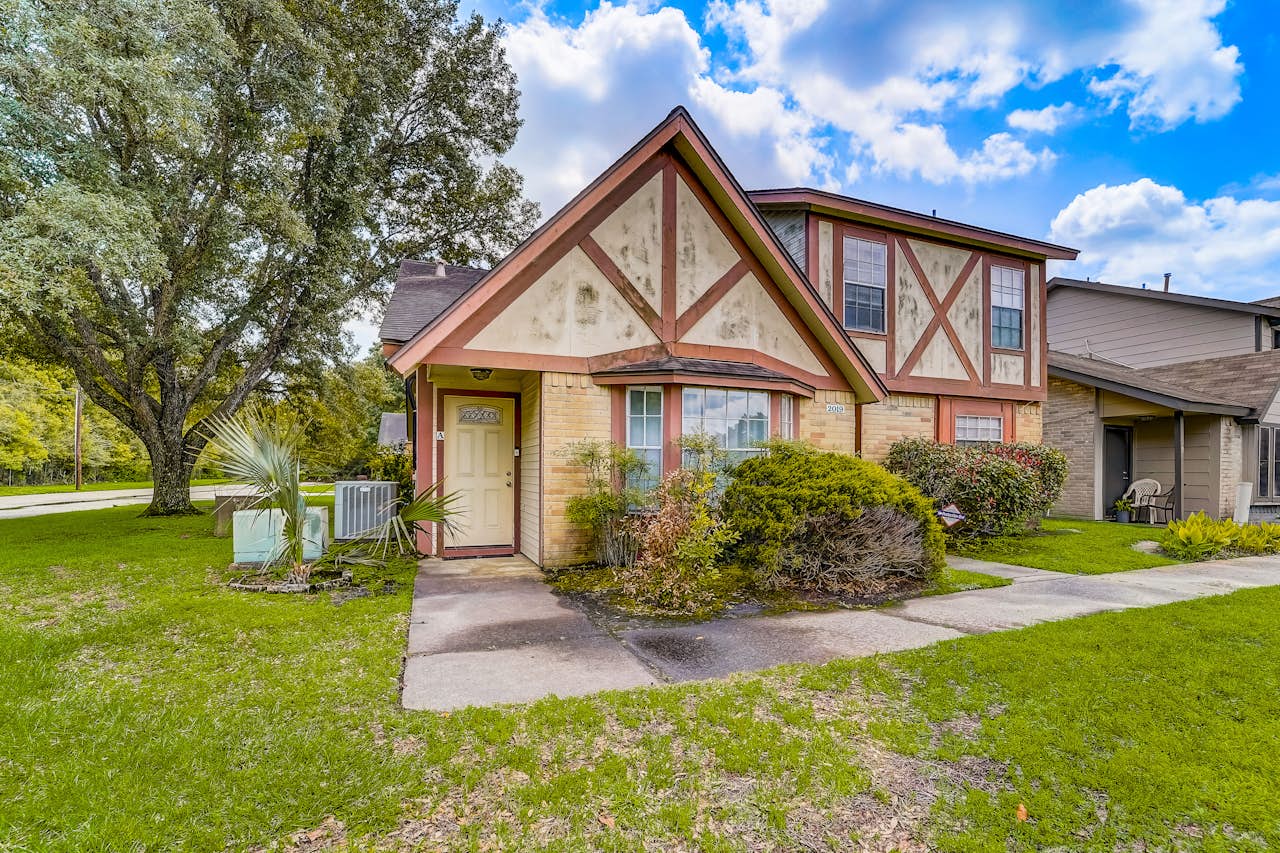 Country Village Condo 2 BD Humble, TX Vacation Rental Vacasa