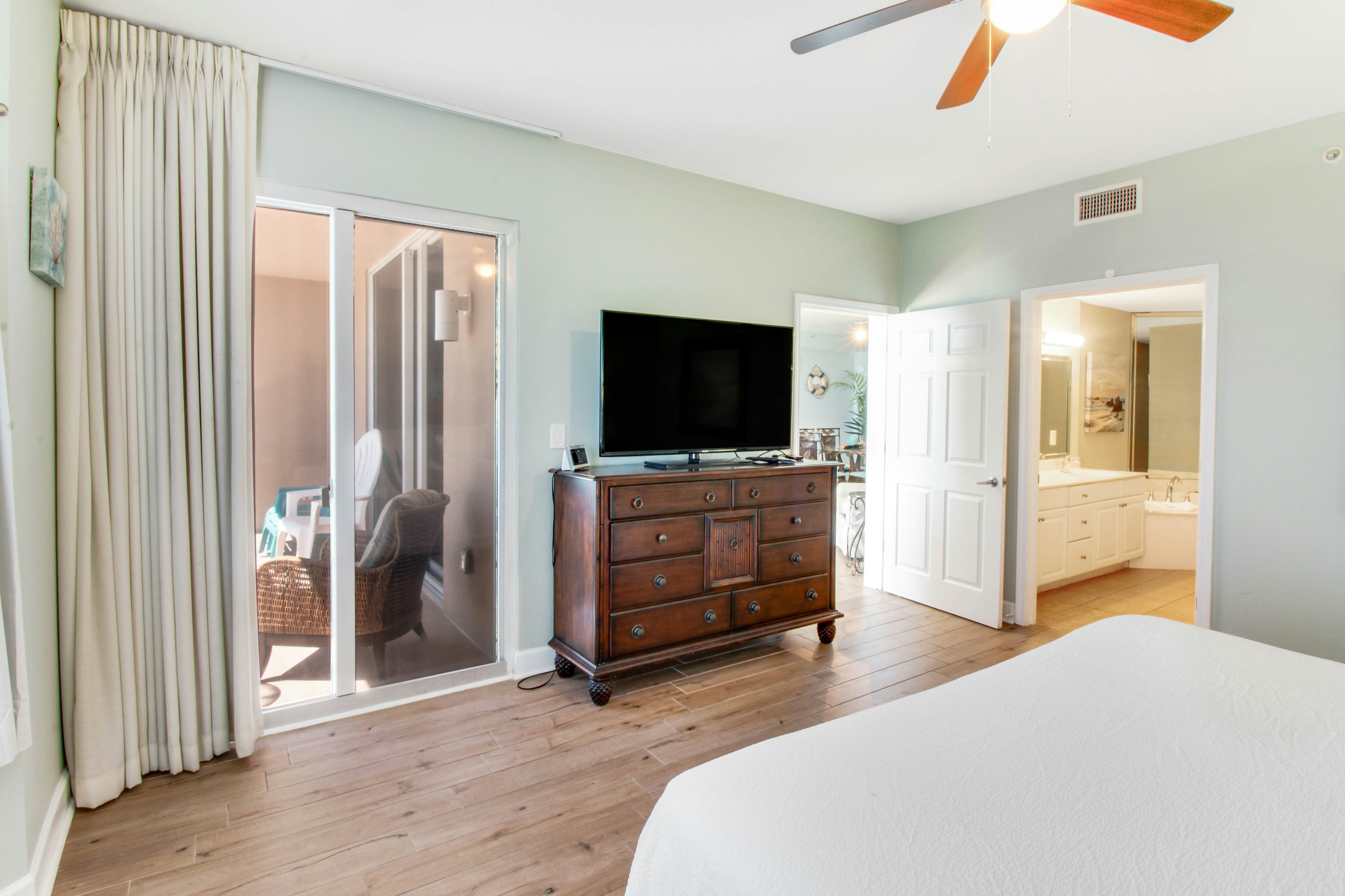 Tidewater Beach Resort 1002