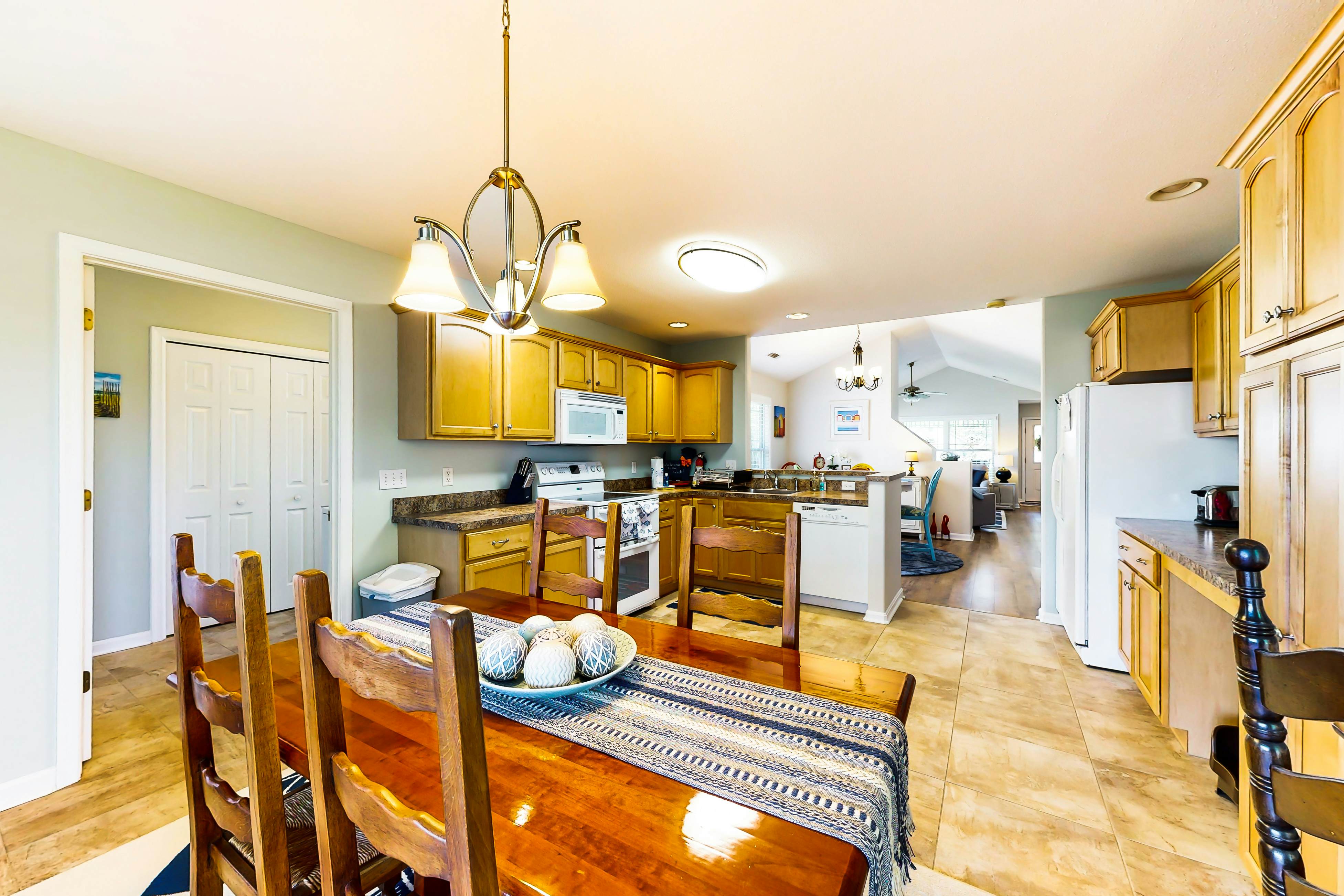 Forest Reach - 33720 Chatham Way