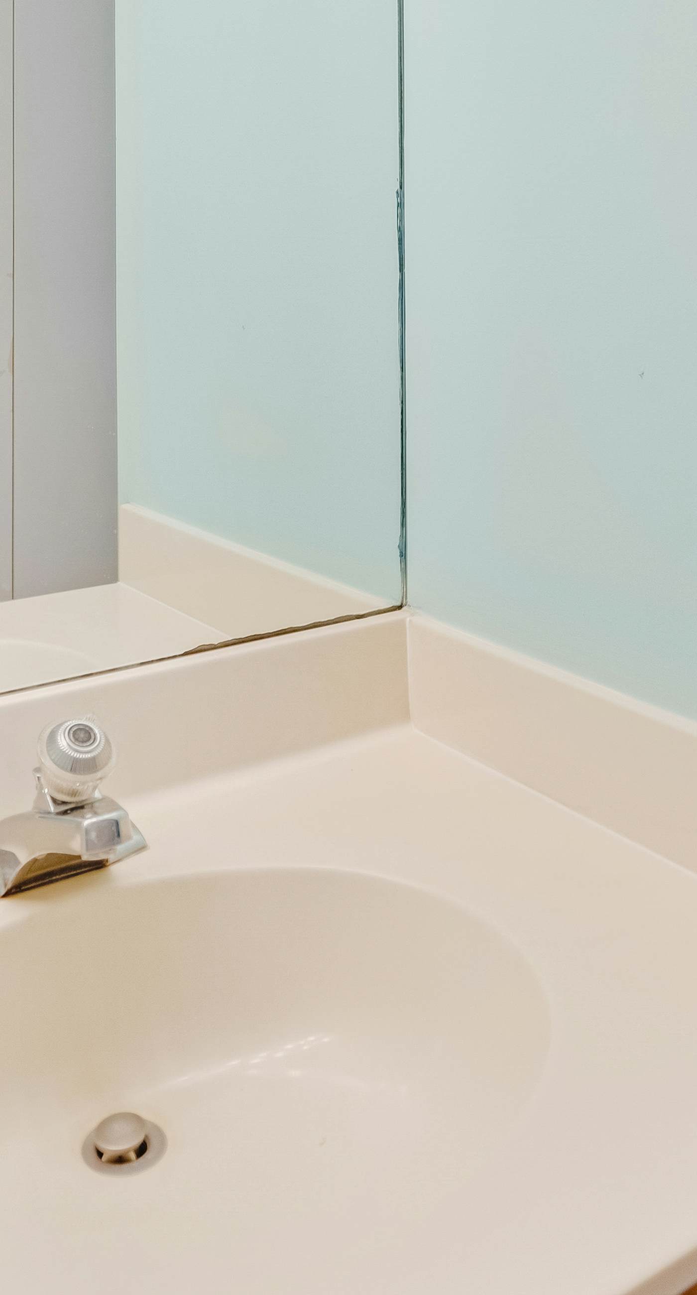 Scarborough Village - 245 Country Club Dr, Unit #608