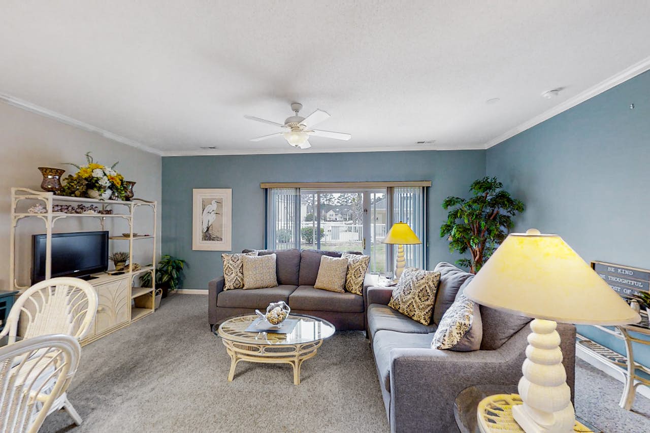 Scotch Broom E104 2 BD Little River, SC Vacation Rental Vacasa